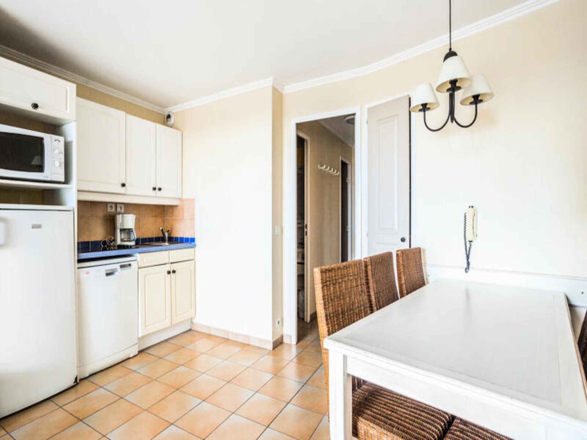 Zonnig 3-kamerappartement met uitzicht op de Golf van Saint-Tropez - foto 19