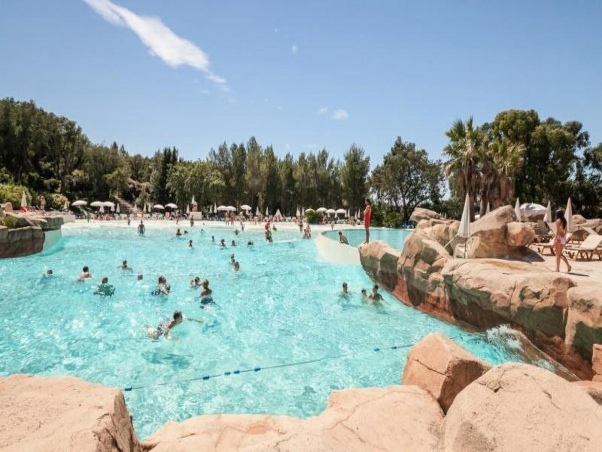 Zonnig appartement in park met uitzicht op de Golf van Saint-Tropez - foto 15
