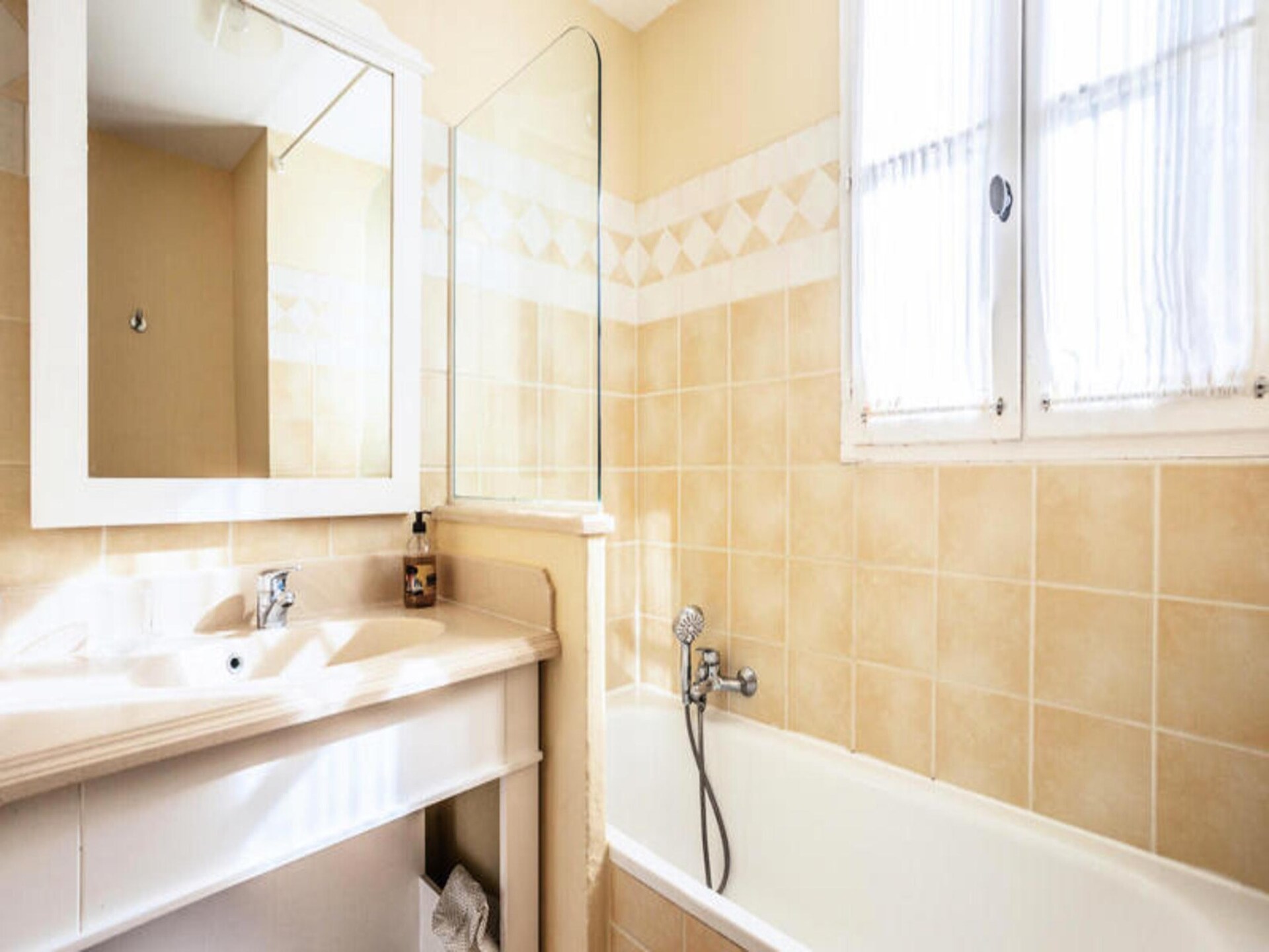 Ruim appartement voor 8 personen met zwembad vlak bij Saint-Tropez - foto 4