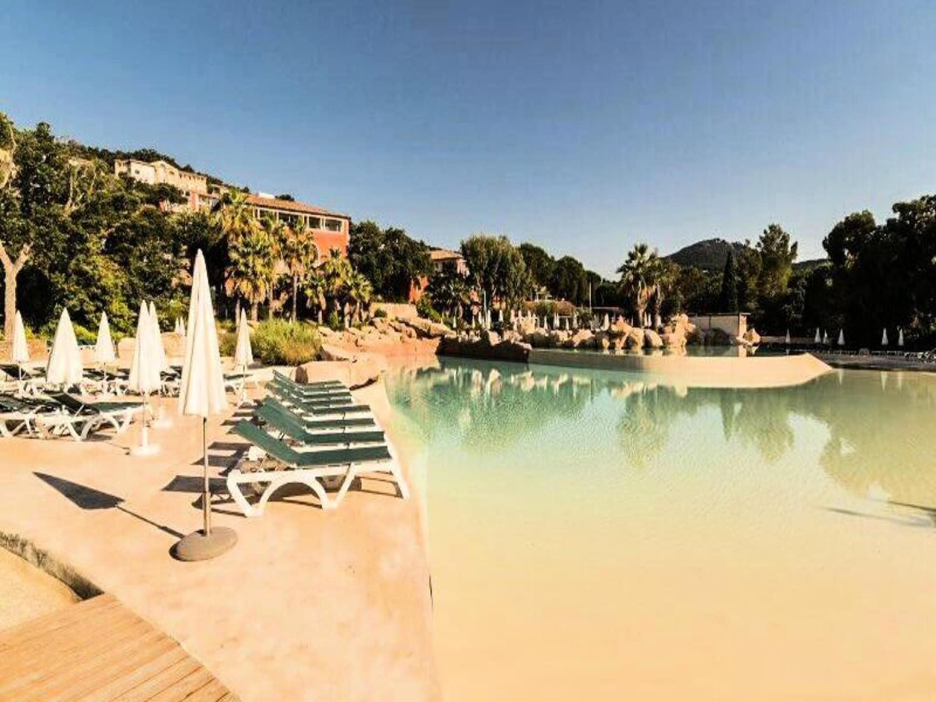 Appartement 6p met terras en zwembad vlakbij Saint-Tropez - foto 4