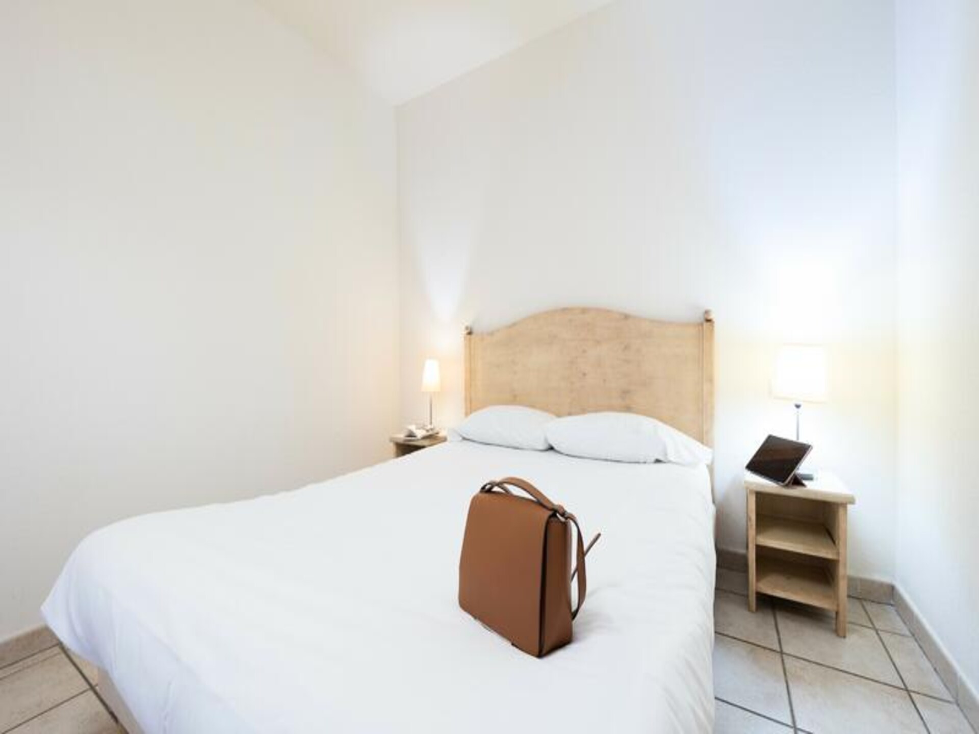 Licht appartement met terras nabij middeleeuws Grimaud en zonnige stranden - foto 23