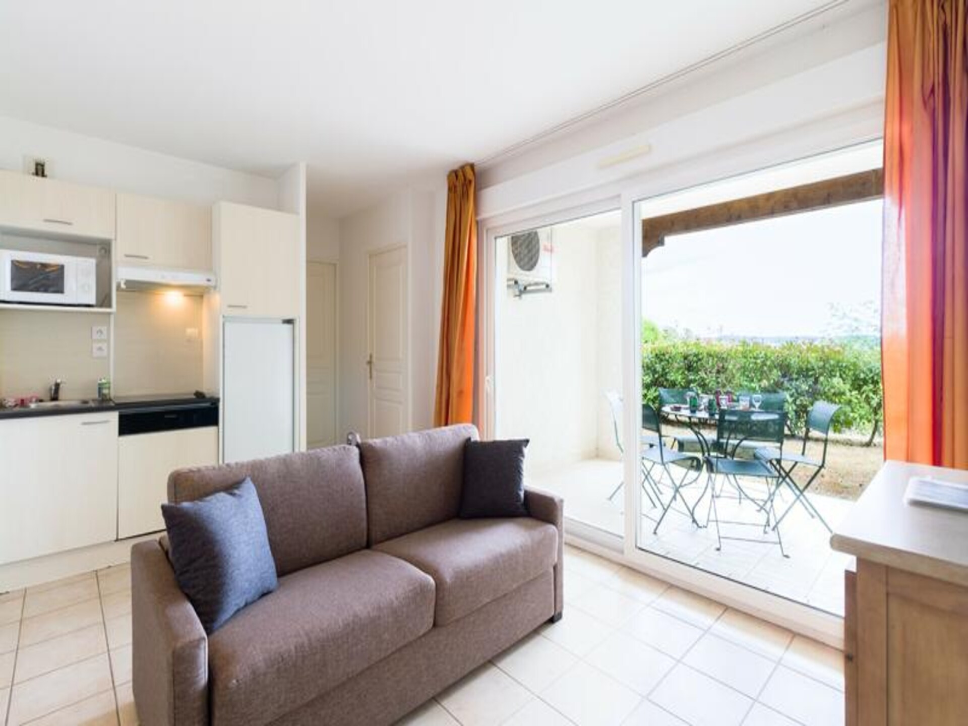 Ruim appartement bij Grimaud met zwembad, vlakbij stranden Golf van Saint-Tropez - foto 21