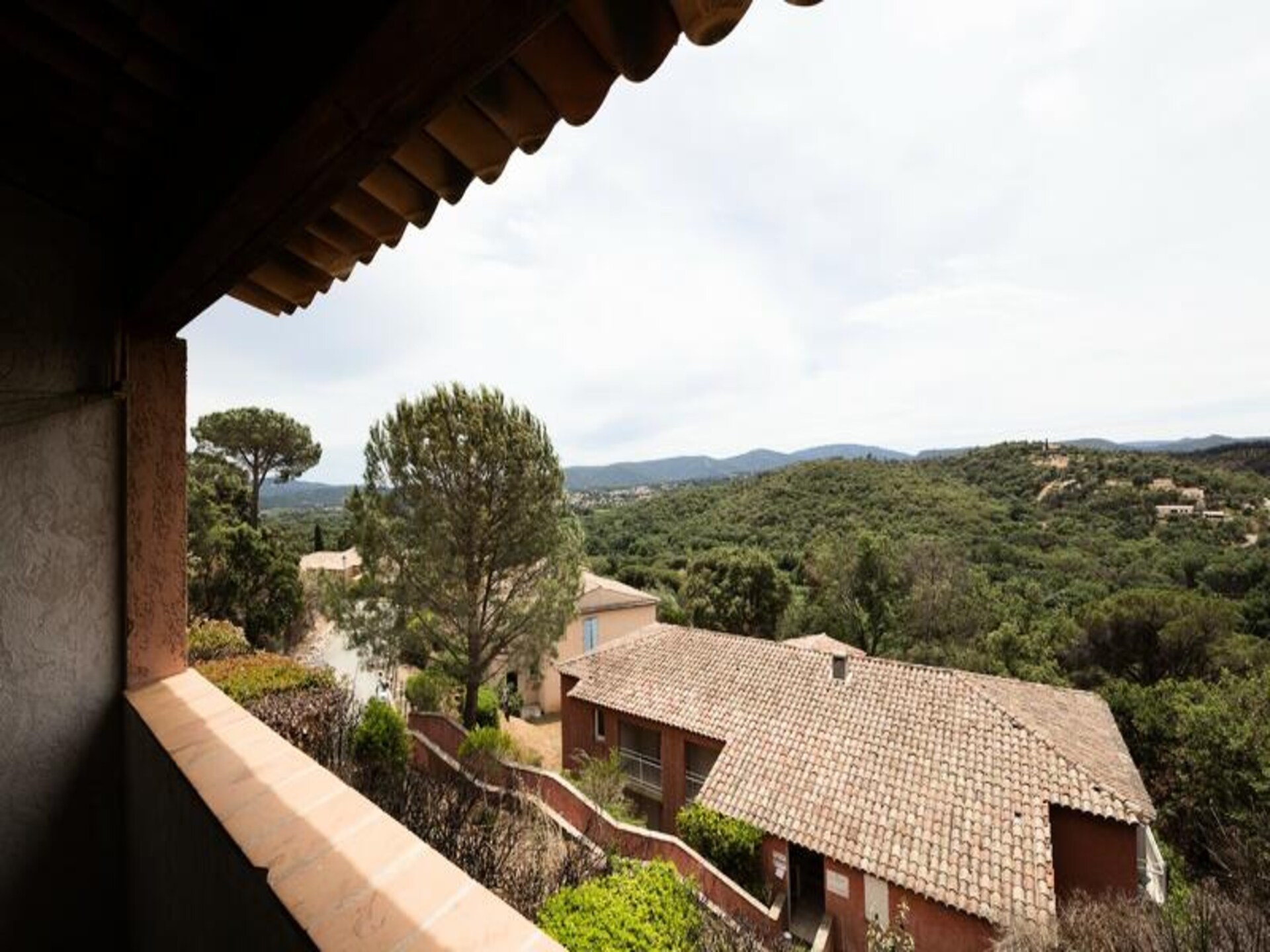 Ruim appartement voor 8 personen bij Grimaud, met zwembad en terras - foto 28