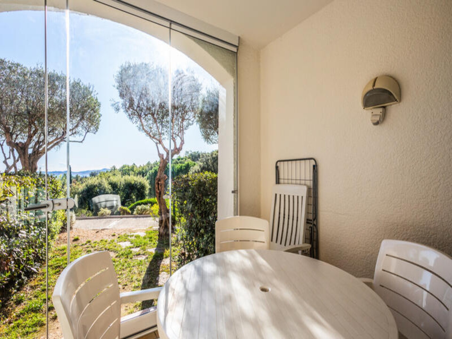 Ruim appartement met zwembad nabij Saint-Tropez en strand - foto 15