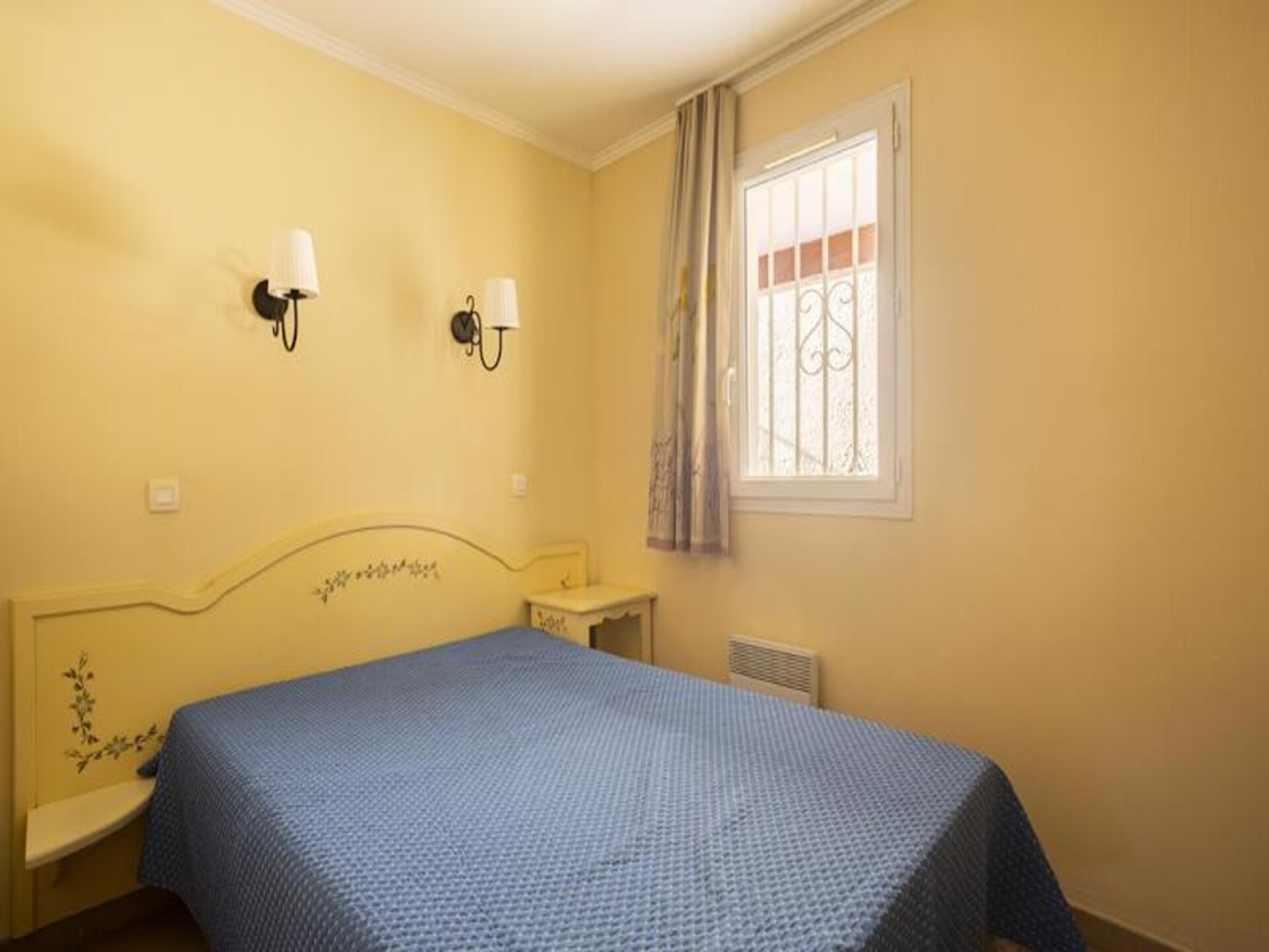 Ruim appartement met zwembad nabij Saint-Tropez en strand - foto 24
