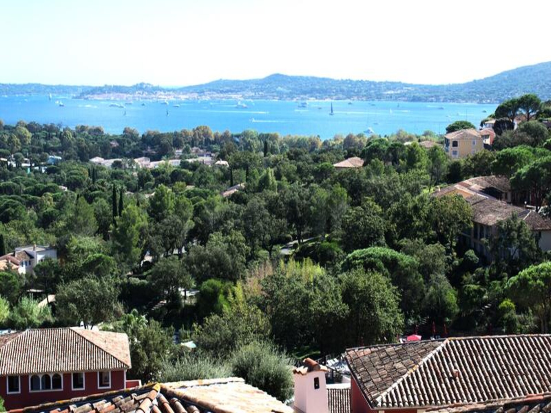 Knus appartement met zeezicht en zwembad nabij Saint-Tropez, 5 personen - foto 31