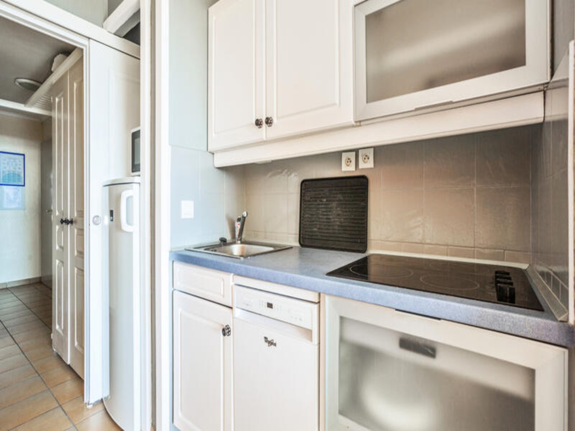 Zeezicht appartement nabij Saint-Tropez met zwembad en terras - foto 22