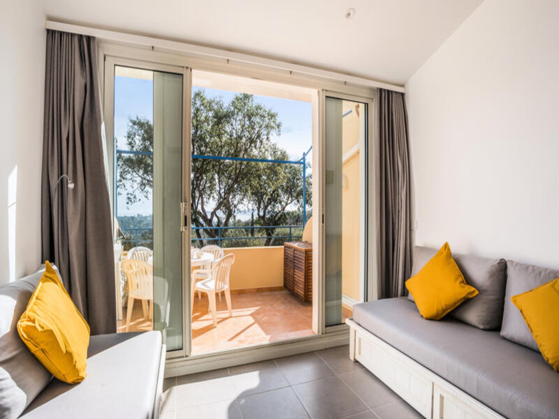 Modern appartement met zeezicht en tuin nabij Saint-Tropez voor 5 personen - foto 17