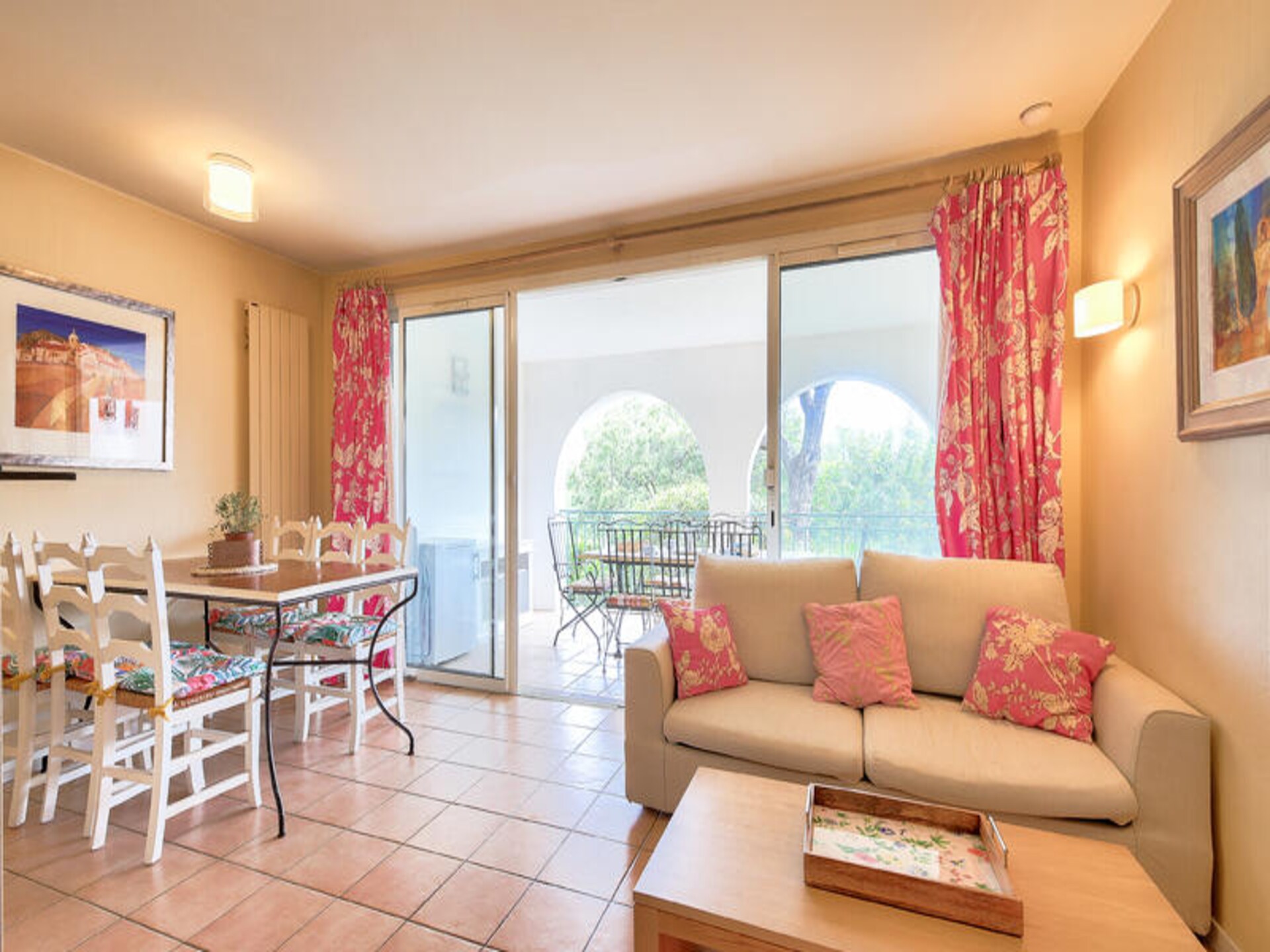 Zonnig appartement voor 8 in Grimaud met zwembaden en nabij strand - foto 8