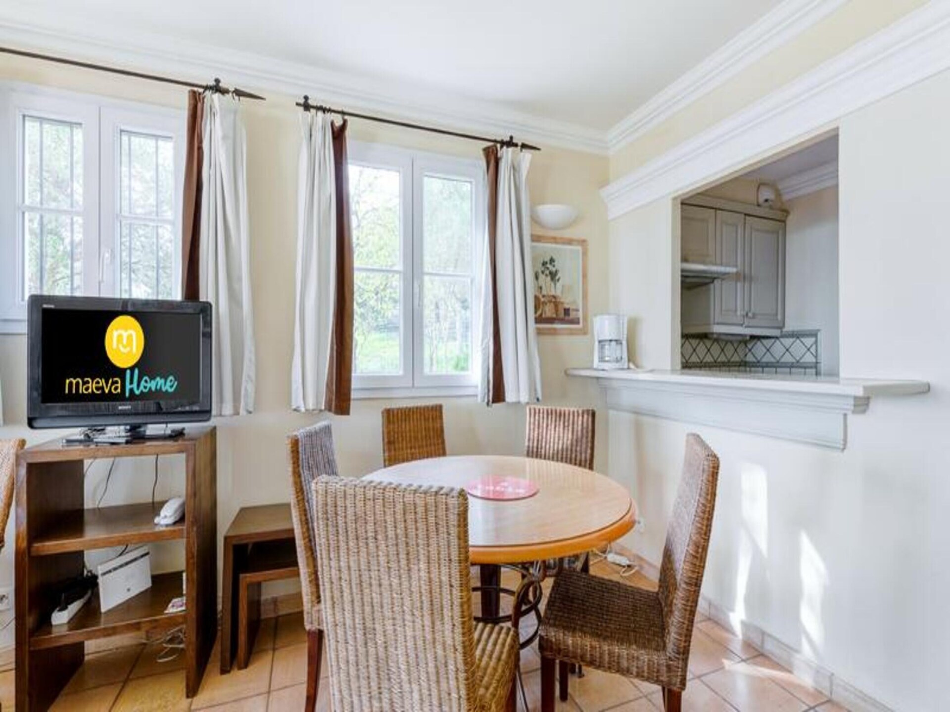 Ruim appartement voor 6 bij Grimaud met zwembaden, vlakbij strand - foto 5