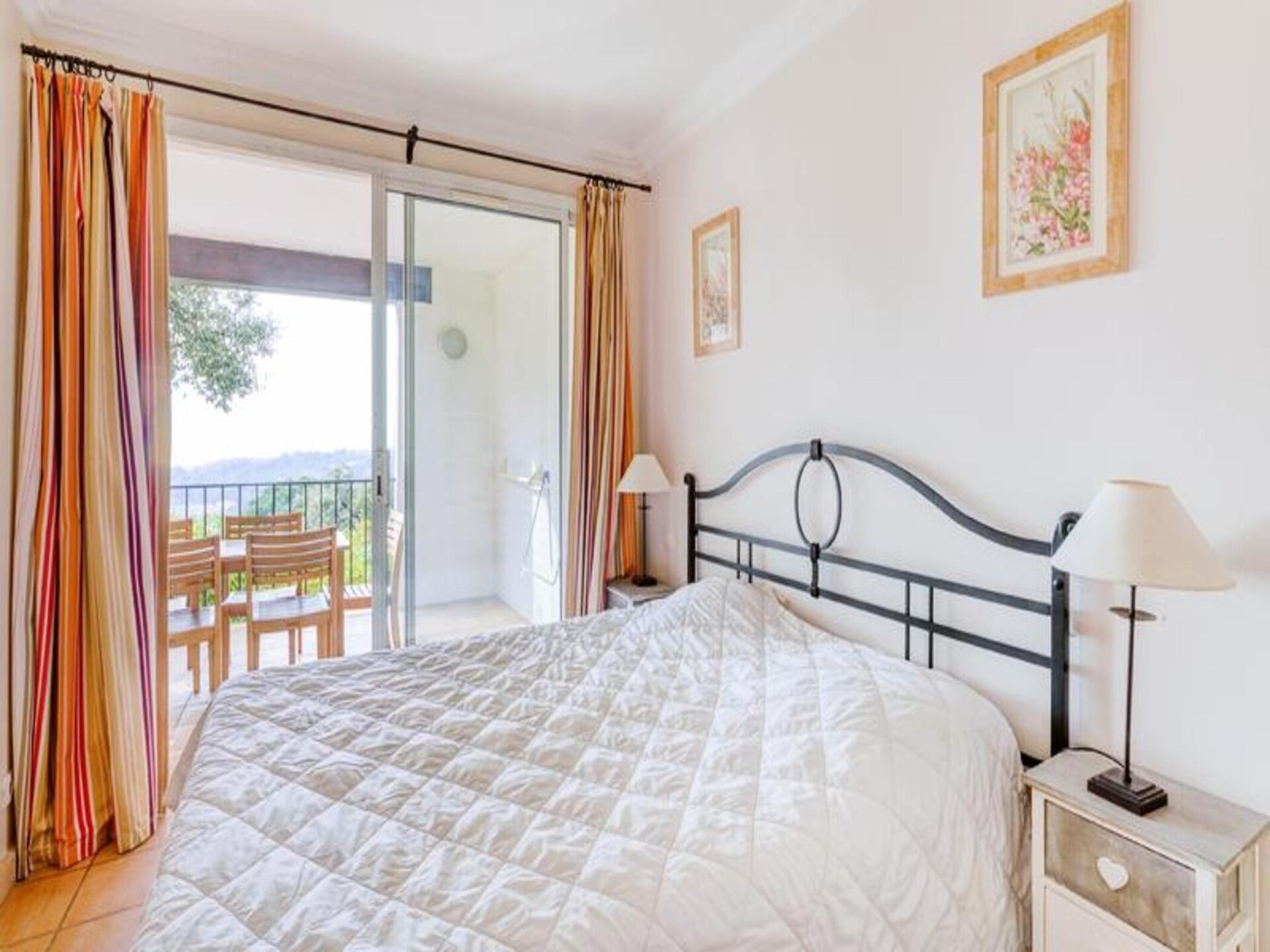 Ruim appartement voor 6 bij Grimaud met zwembaden, vlakbij strand - foto 28