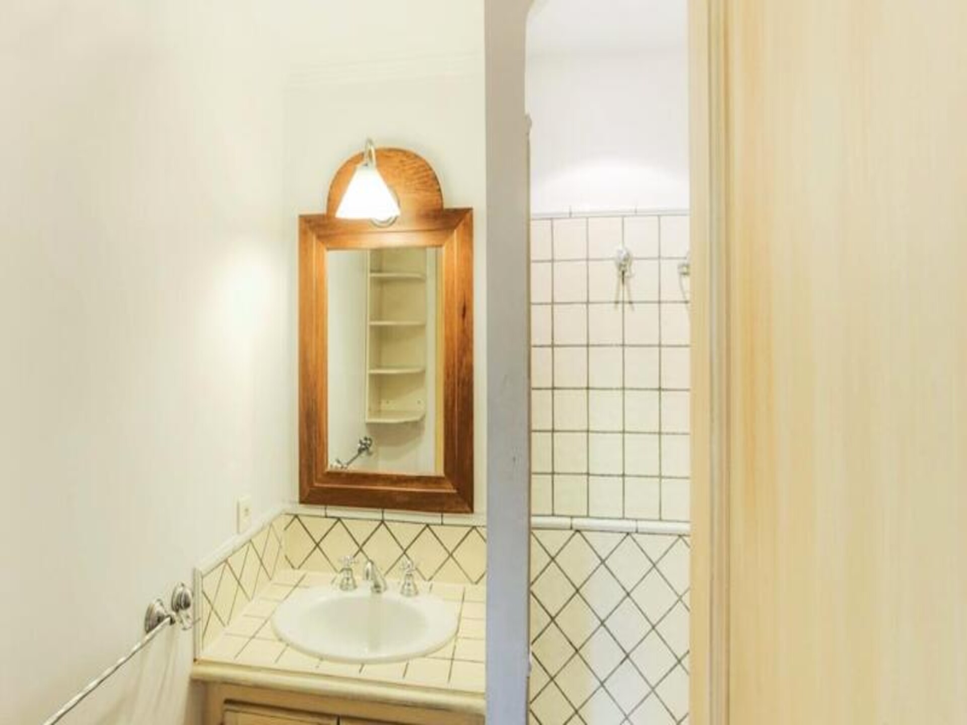 Licht appartement met uitzicht op de baai van St-Tropez, op 3 km van het strand - foto 15