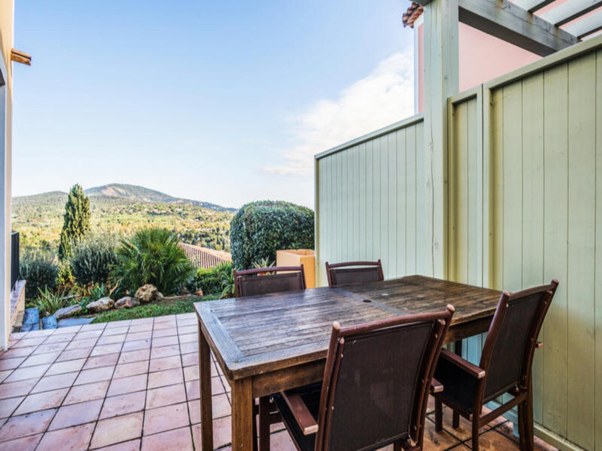 Ruim appartement met zeezicht, zwembad en tuin nabij St. Tropez - foto 6
