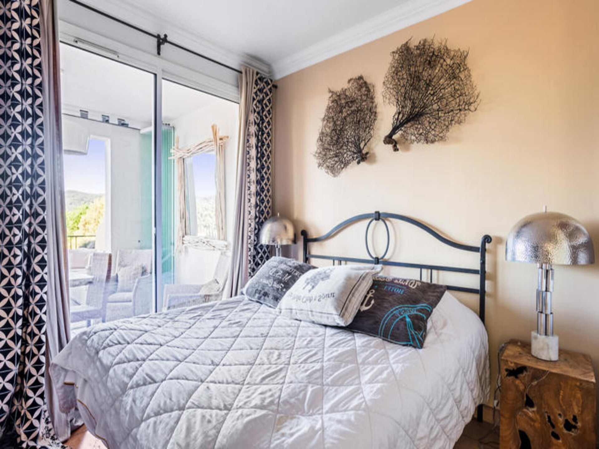 Ruim appartement met zeezicht, zwembad en tuin nabij St. Tropez - foto 15