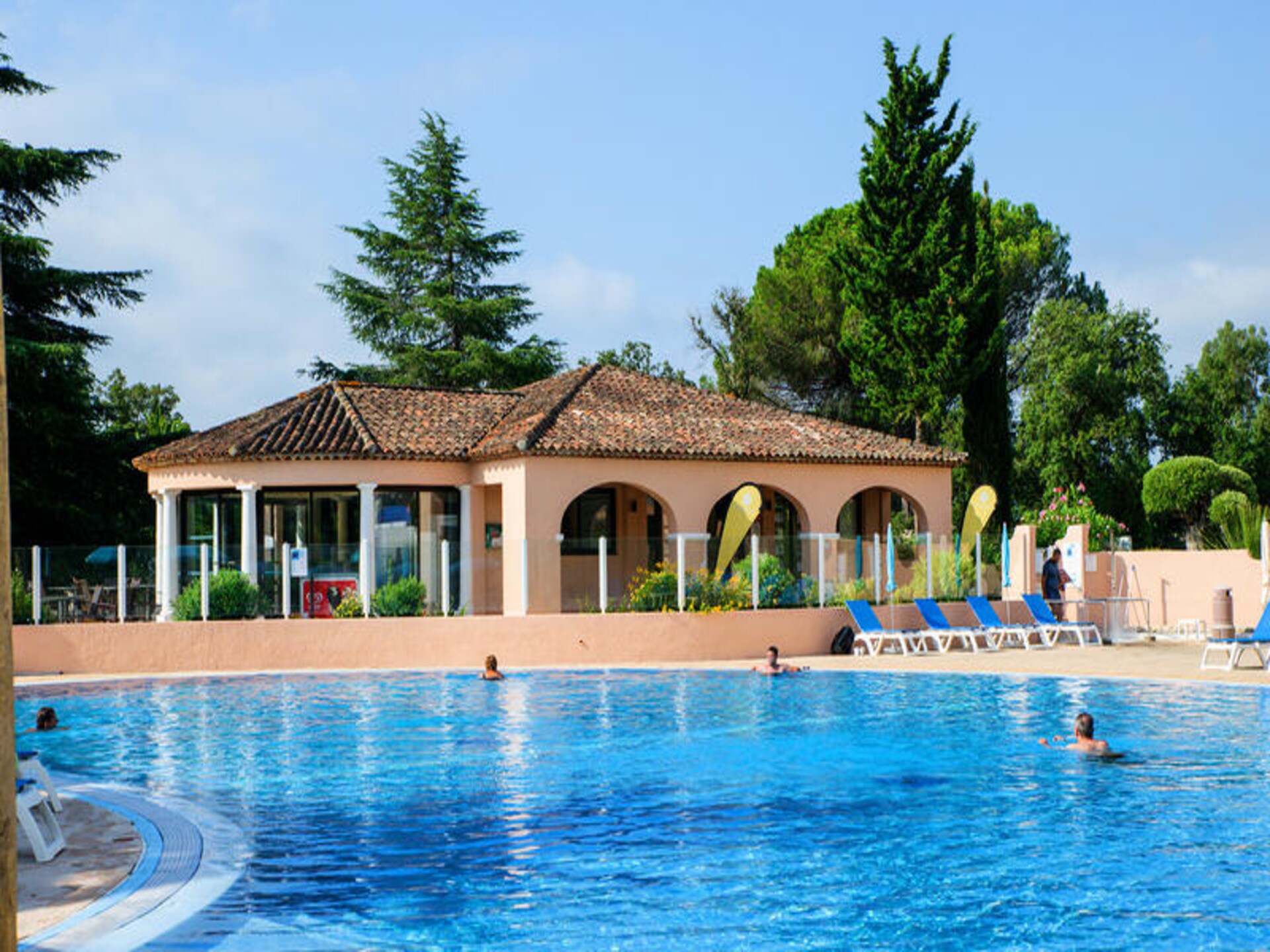 Provençaals appartement op 10 km van Saint-Tropez met zwembad en tuin - foto 10