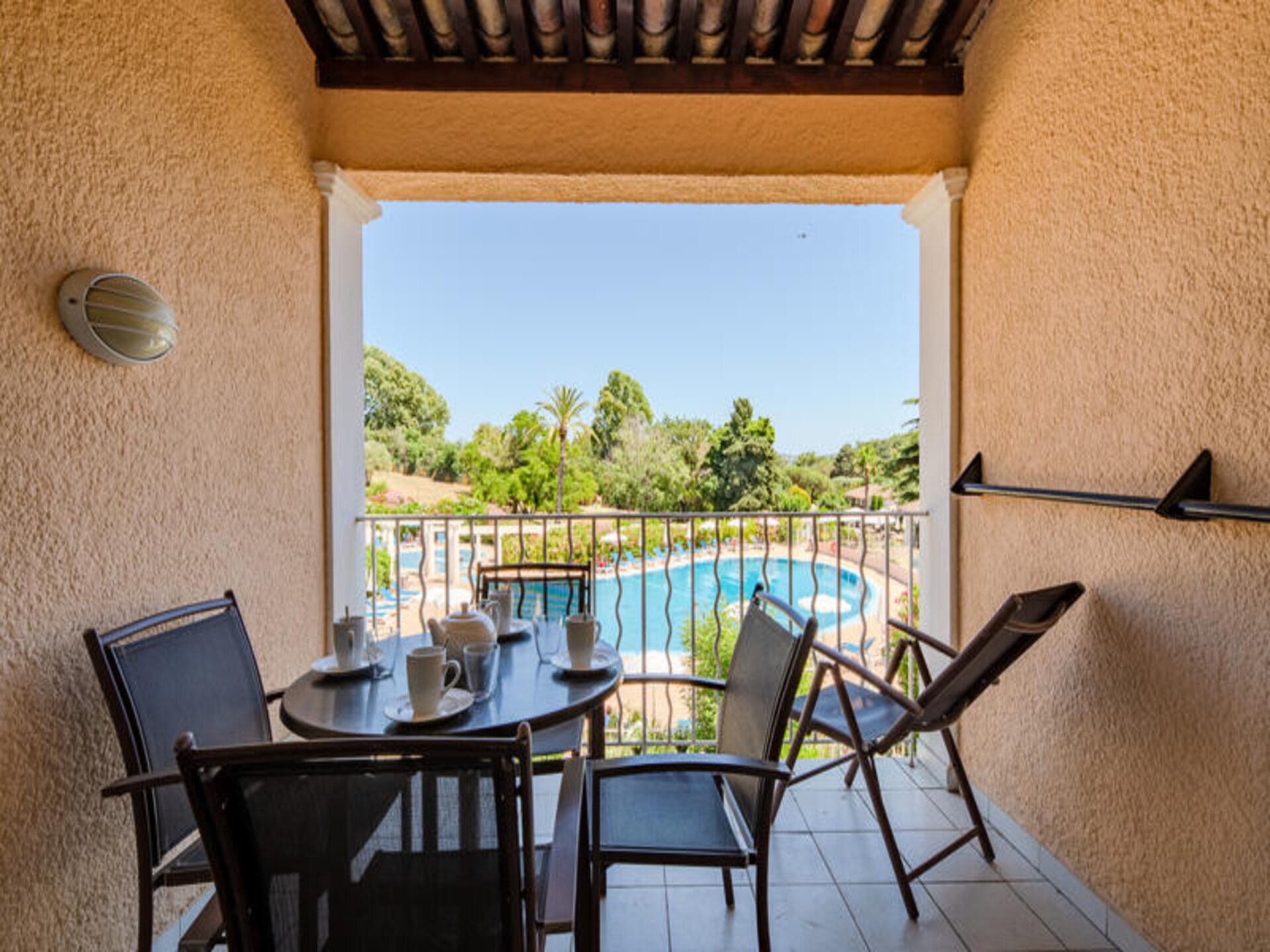 Provençaals appartement op 10 km van Saint-Tropez met zwembad en tuin - foto 29