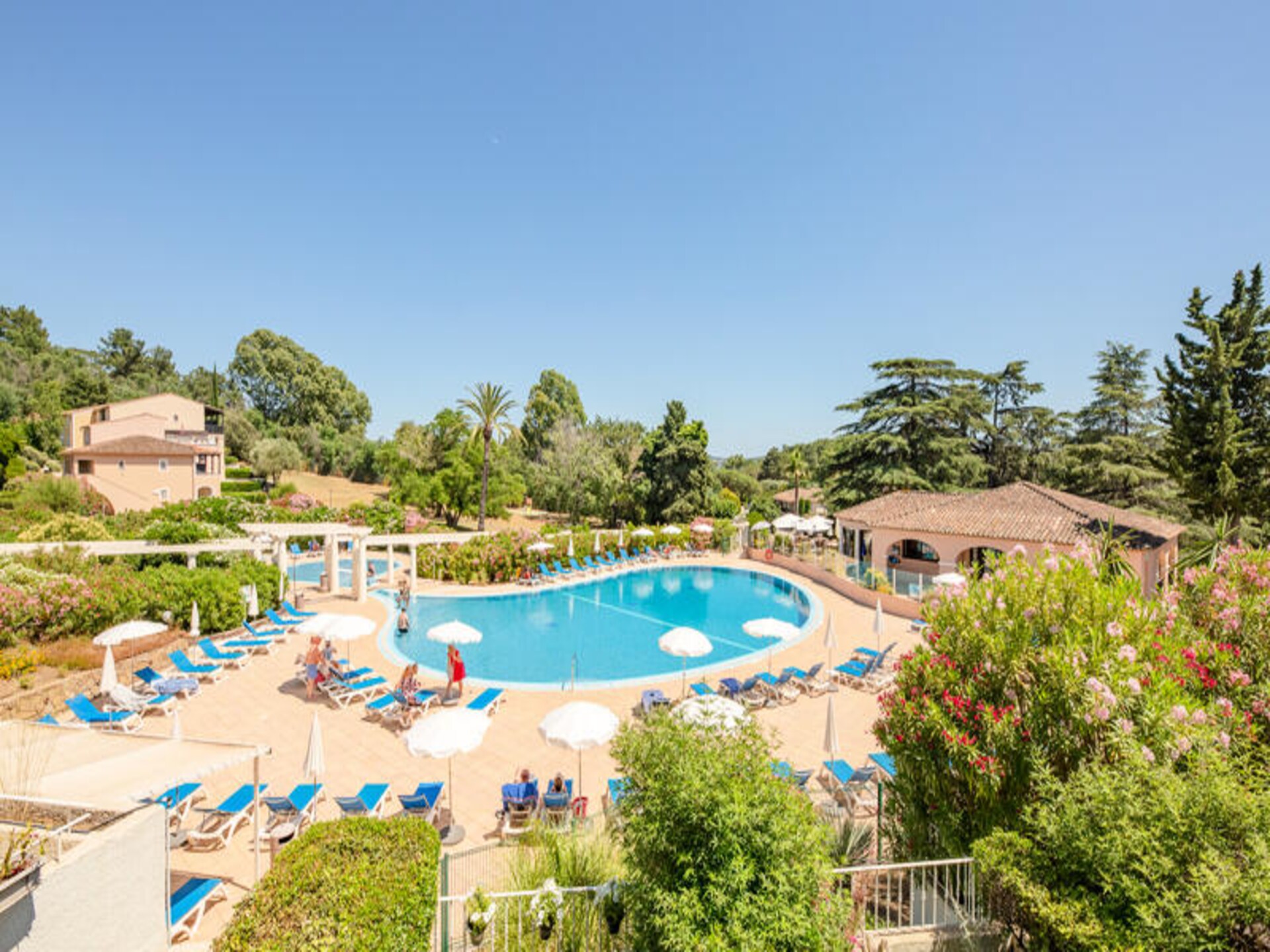 Provençaals appartement op 10 km van Saint-Tropez met zwembad en tuin - foto 32