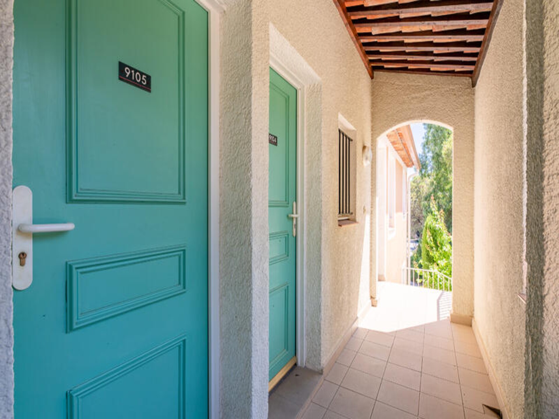 Provençaals appartement op 10 km van Saint-Tropez met zwembad en tuin - foto 33