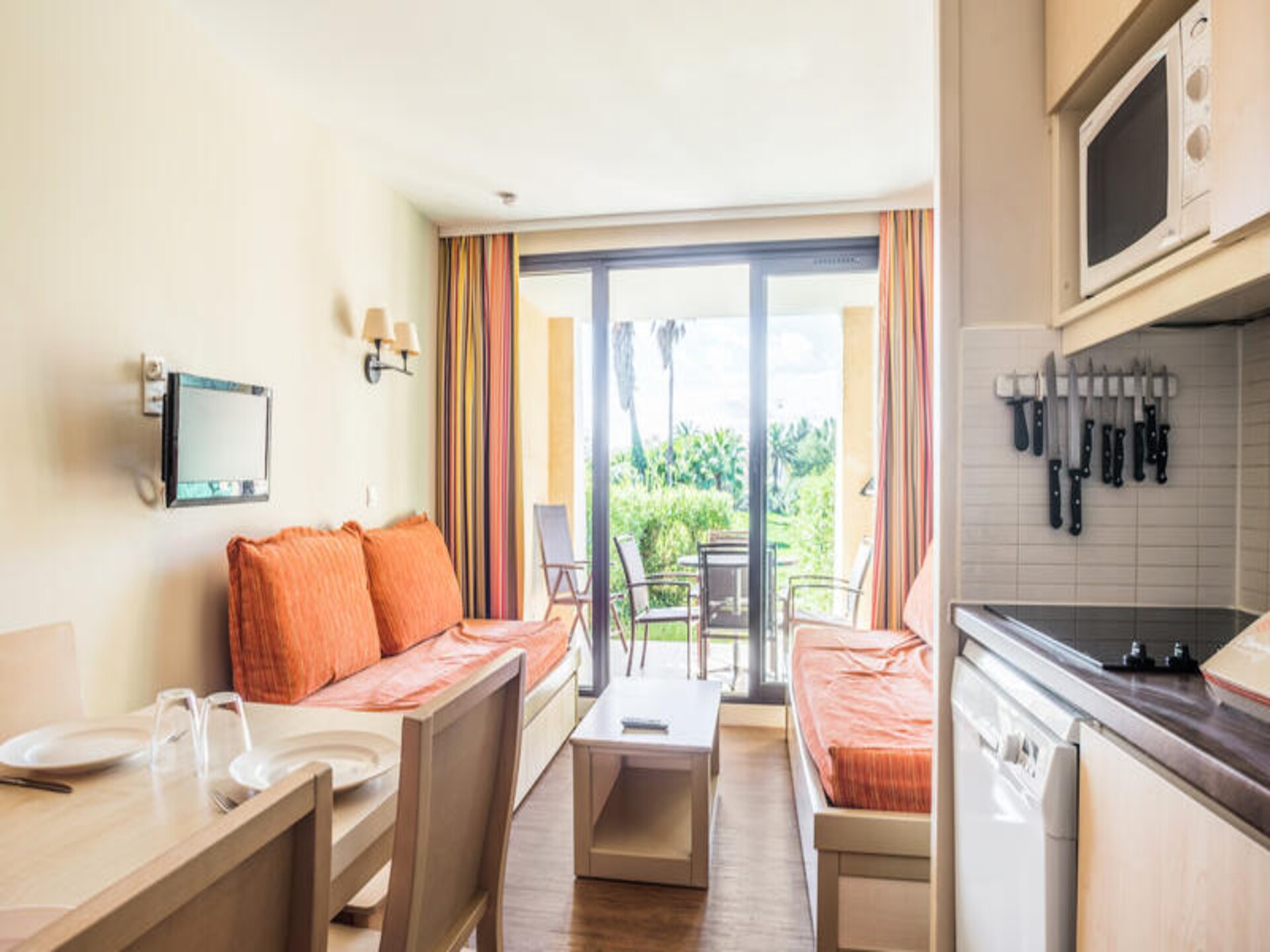 Knus appartement in Grimaud met tuin, vlakbij strand en Saint-Tropez - foto 24