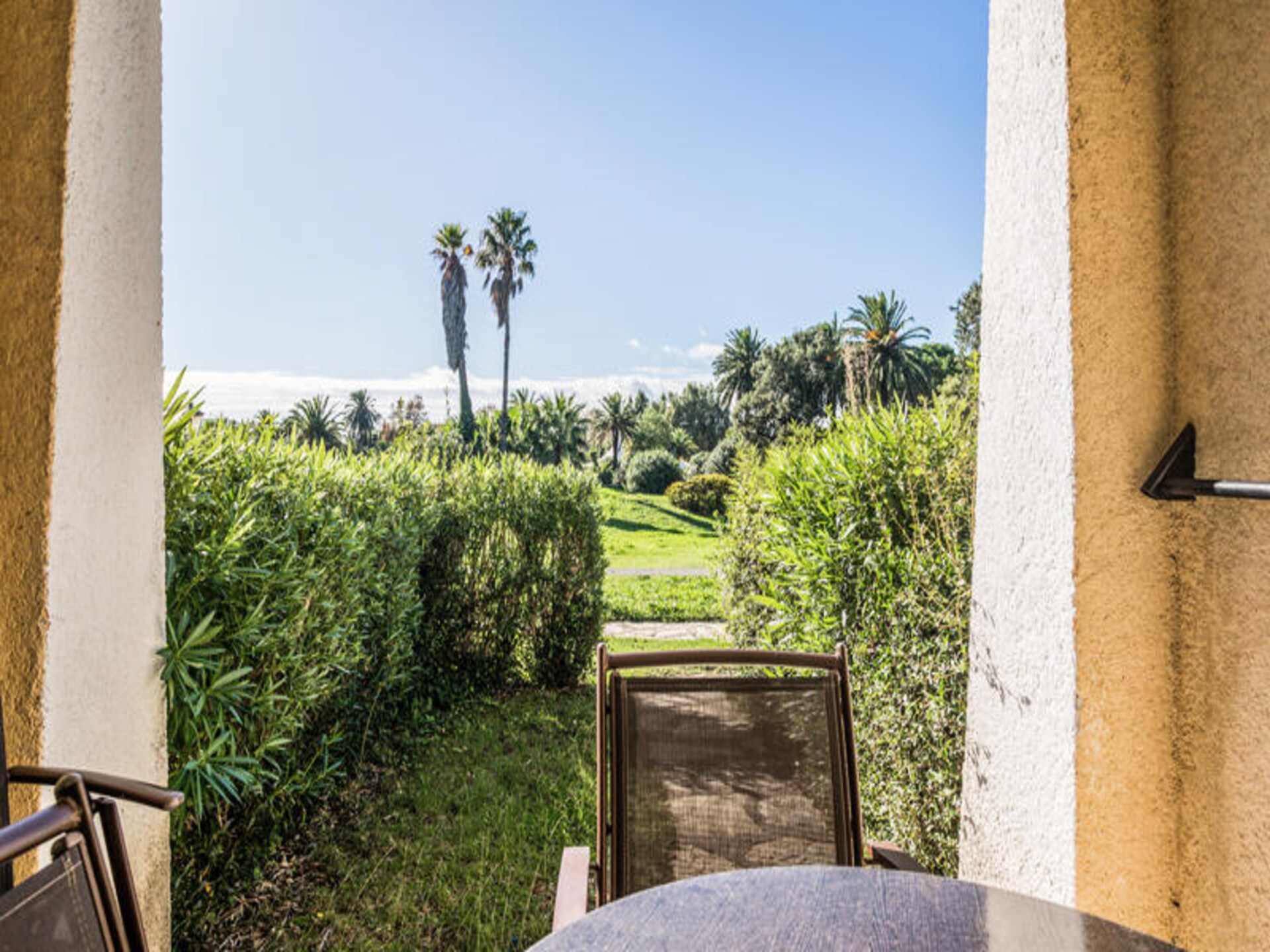 Knus appartement in Grimaud met tuin, vlakbij strand en Saint-Tropez - foto 30
