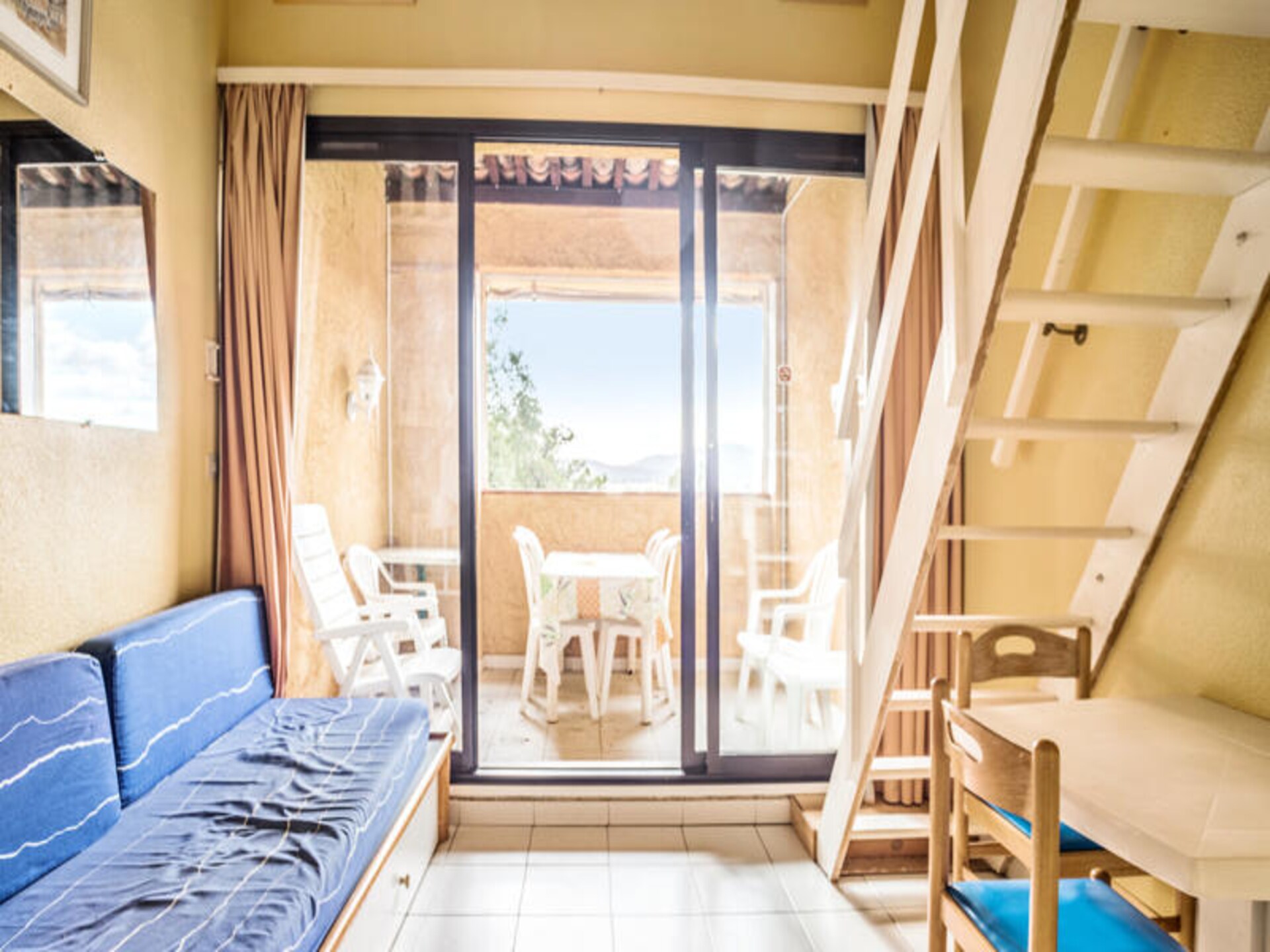 Bloemrijk appartement voor 5 bij Grimaud, op 500m van het strand - foto 19