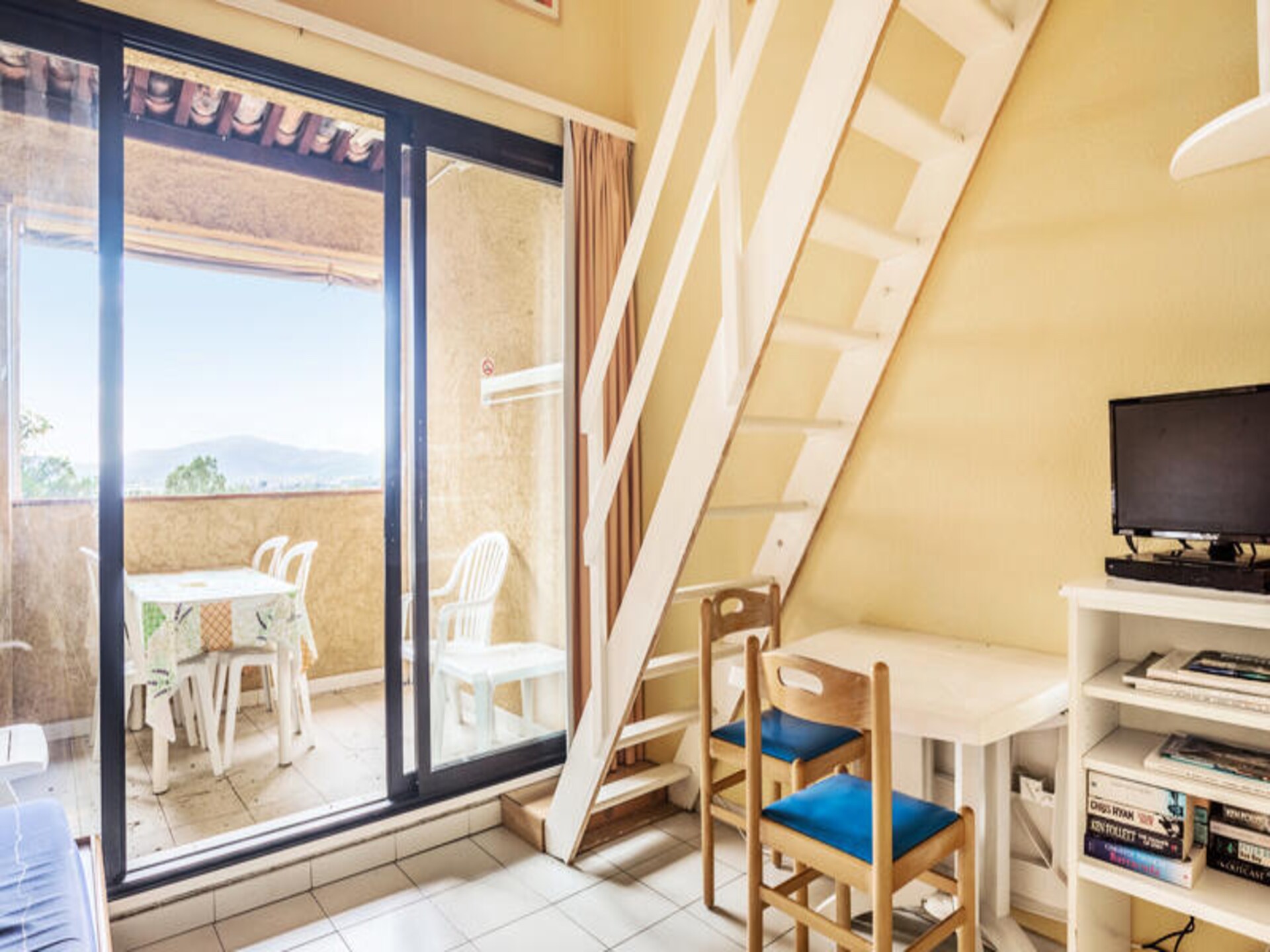 Bloemrijk appartement voor 5 bij Grimaud, op 500m van het strand - foto 24