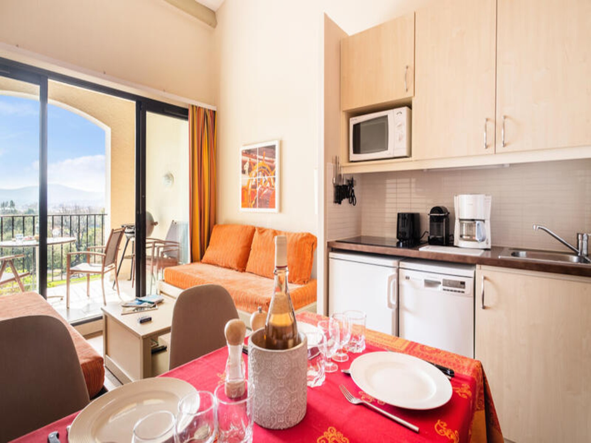 Bloemrijk appartement voor 5 personen nabij Saint-Tropez, op 500 meter van het strand - foto 19