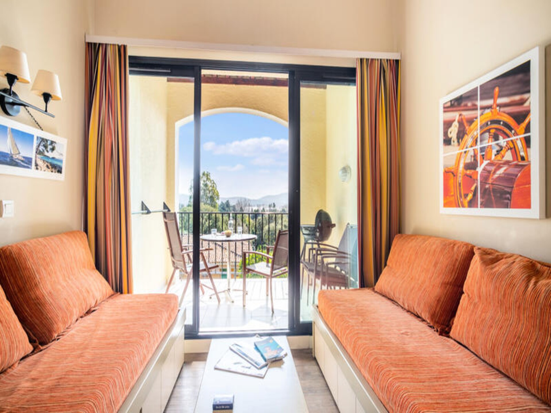 Bloemrijk appartement voor 5 personen nabij Saint-Tropez, op 500 meter van het strand - foto 20