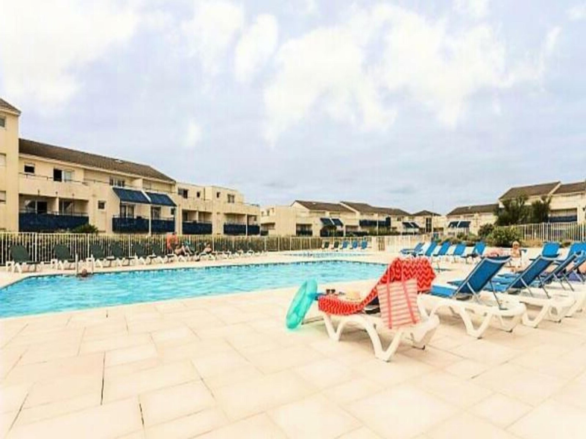 Zonnig appartement op 300 m van strand, met zwembad - foto 15
