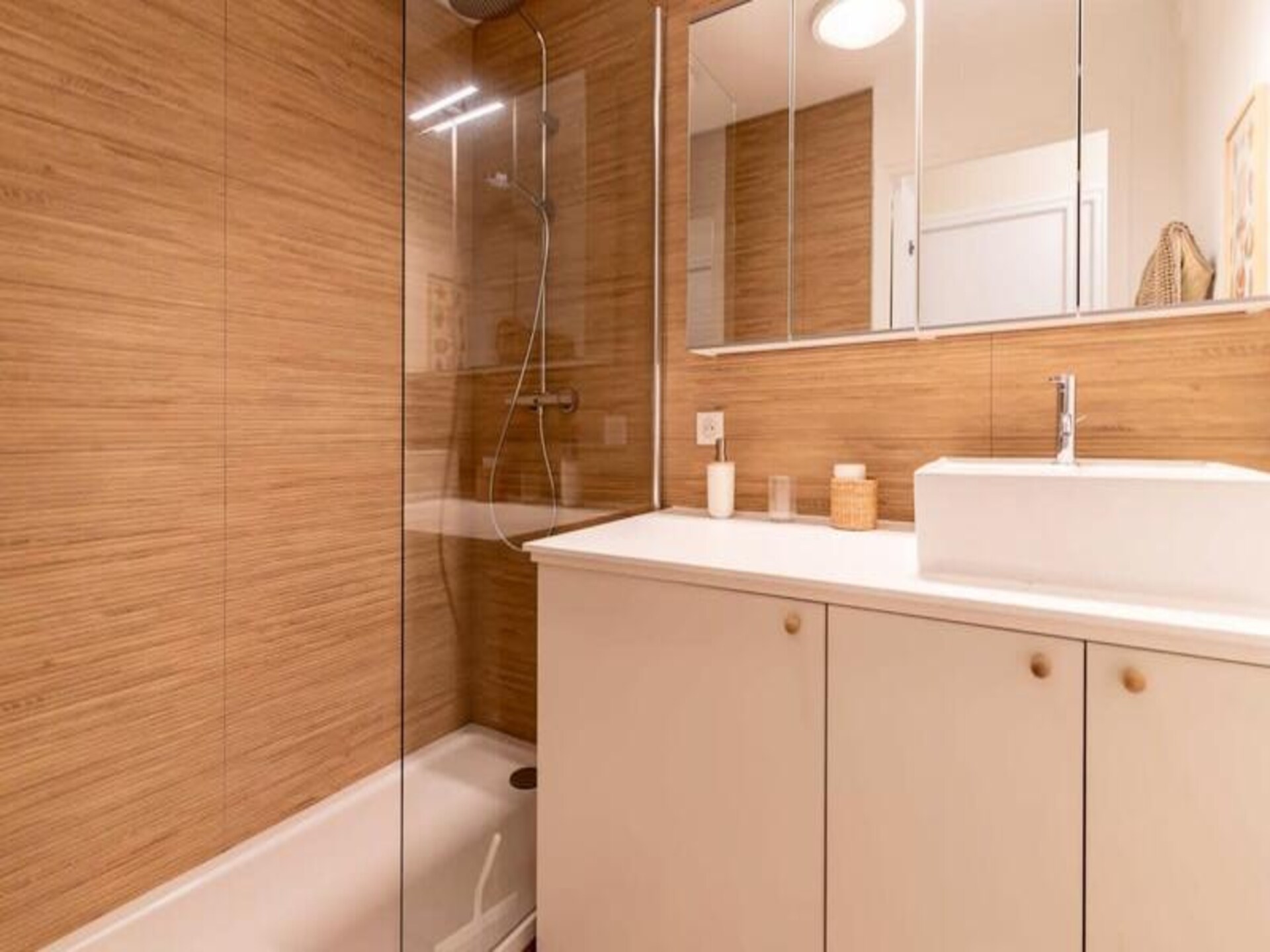 Gerenoveerd appartement voor 5 met twee terrassen, vlakbij zee en centrum - foto 16