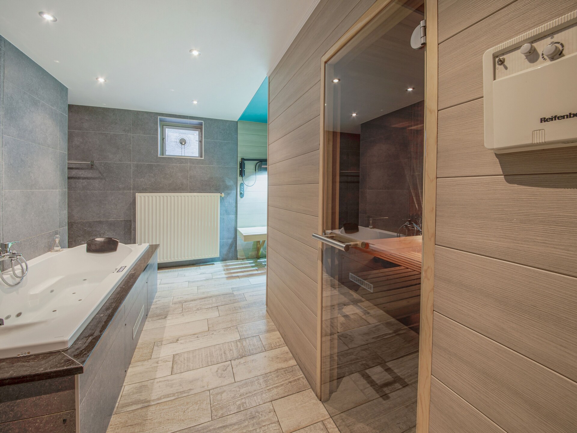 23-persoons landhuis met sauna en biljart in Les Hautes Fagnes-Walk - foto 27