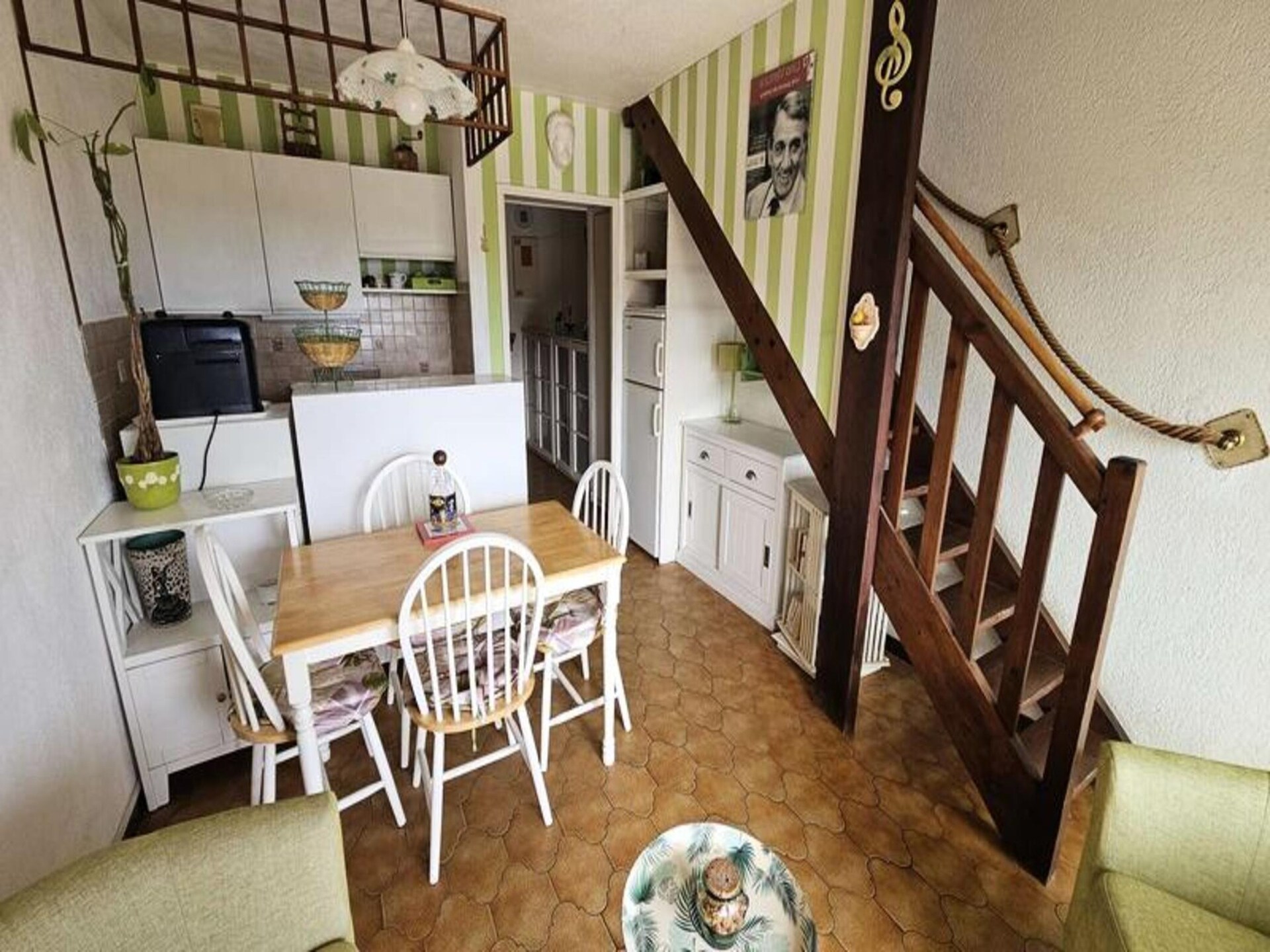 Licht appartement op de 4e etage met zeezicht en balkon in Saint-Mandrier - foto 8