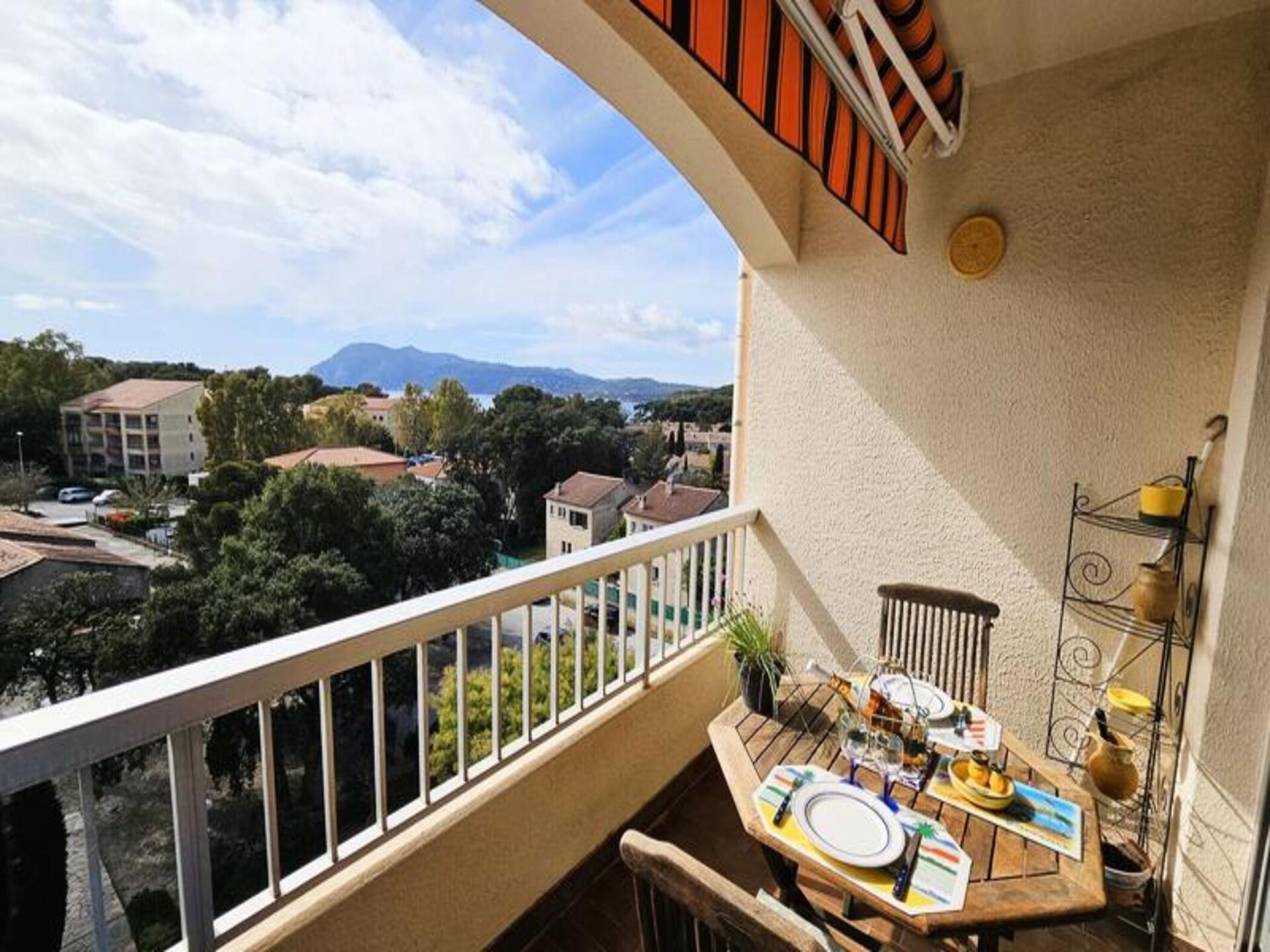 Licht appartement op de 4e etage met zeezicht en balkon in Saint-Mandrier - foto 16