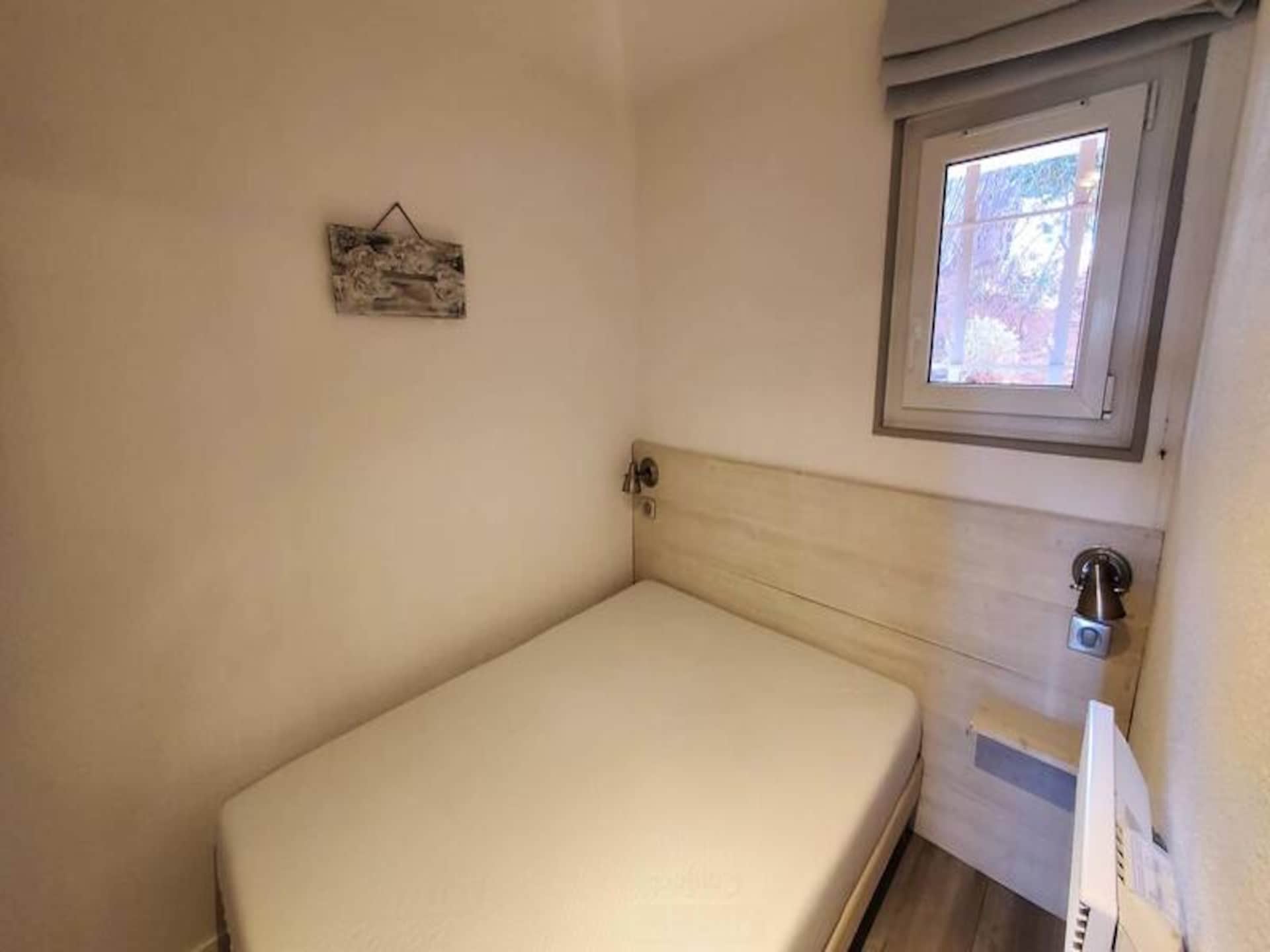 Licht appartement met zwembad en zeezicht bij het strand van Saint-Mandrier - foto 14