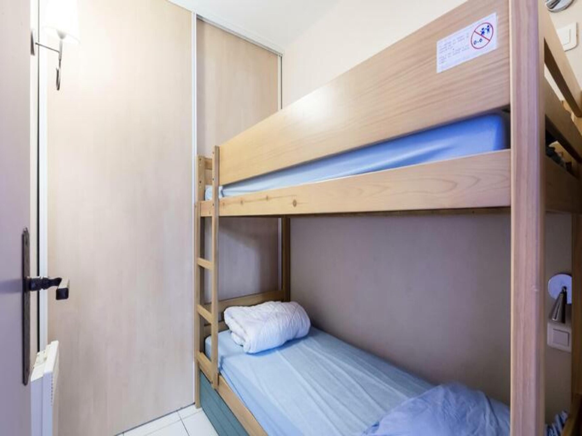 Appartement met zeezicht op 50m van het strand in Fréjus - foto 8
