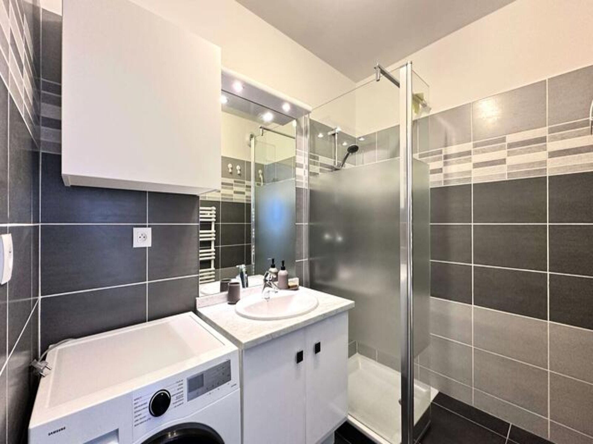 Modern appartement met zeezicht en zwembad aan de haven van Hyères - foto 13