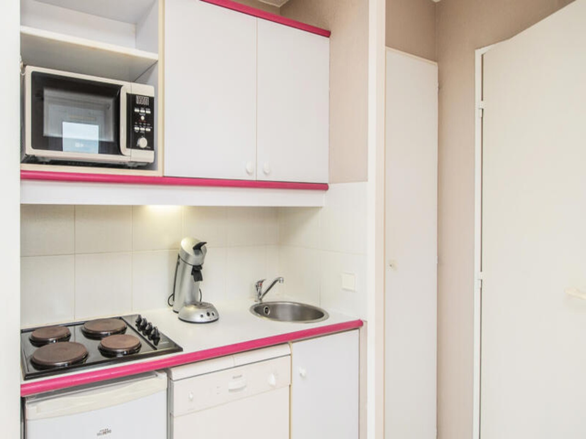 Appartement 5 pers. in park Résidence La Pinède, vlakbij strand Giens - foto 12