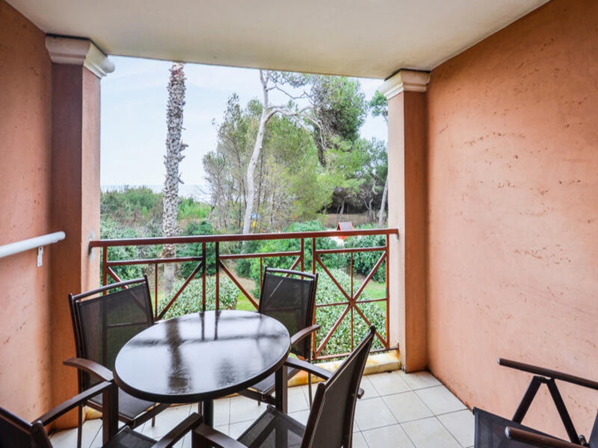 Rustiek appartement in bosrijk park op 2 km van Hyères strand - foto 10