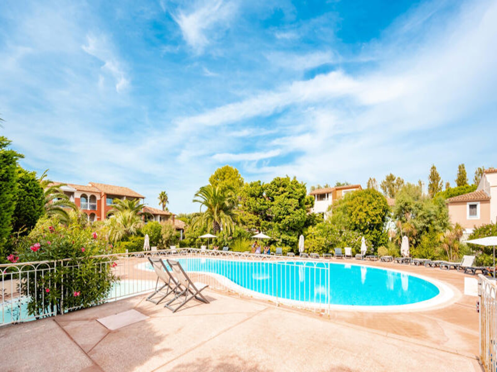 Knus appartement met zwembad op 350m van het strand in Hyères - foto 1