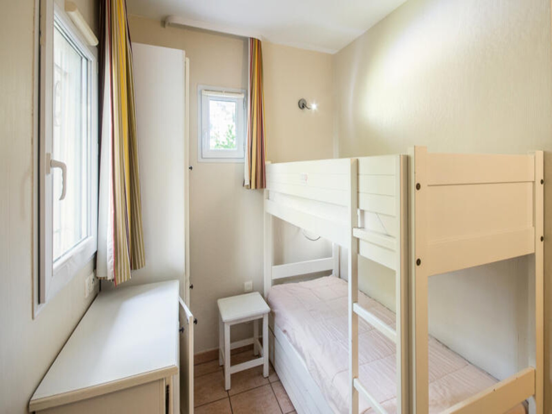 Knus appartement met zwembad op 350m van het strand in Hyères - foto 18