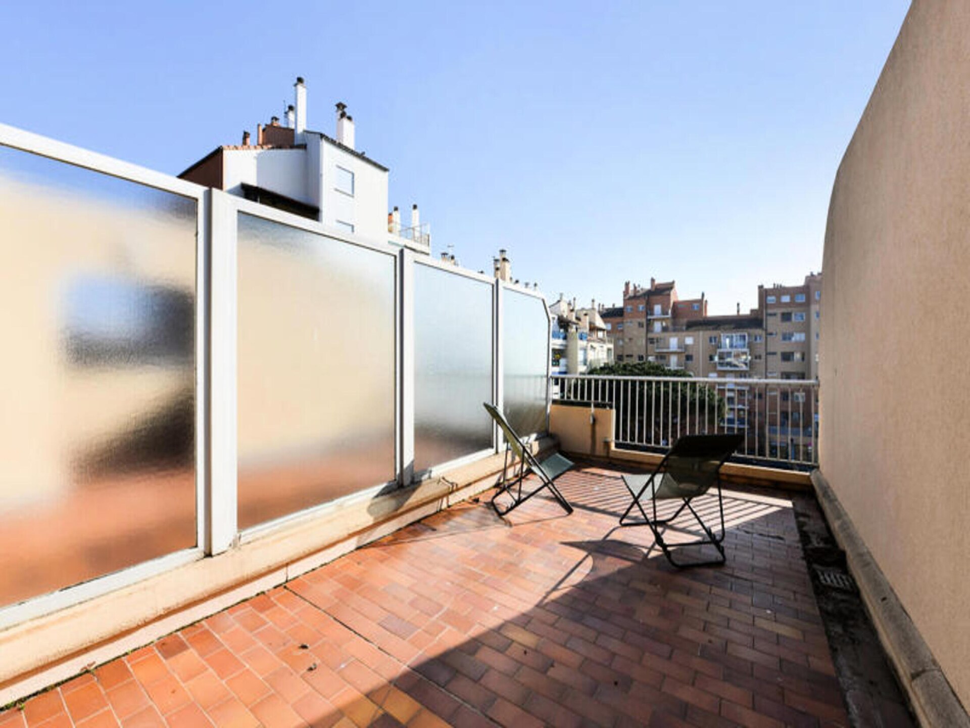 Duplex voor 6 bij het strand van Hyères met zonnig solarium - foto 19