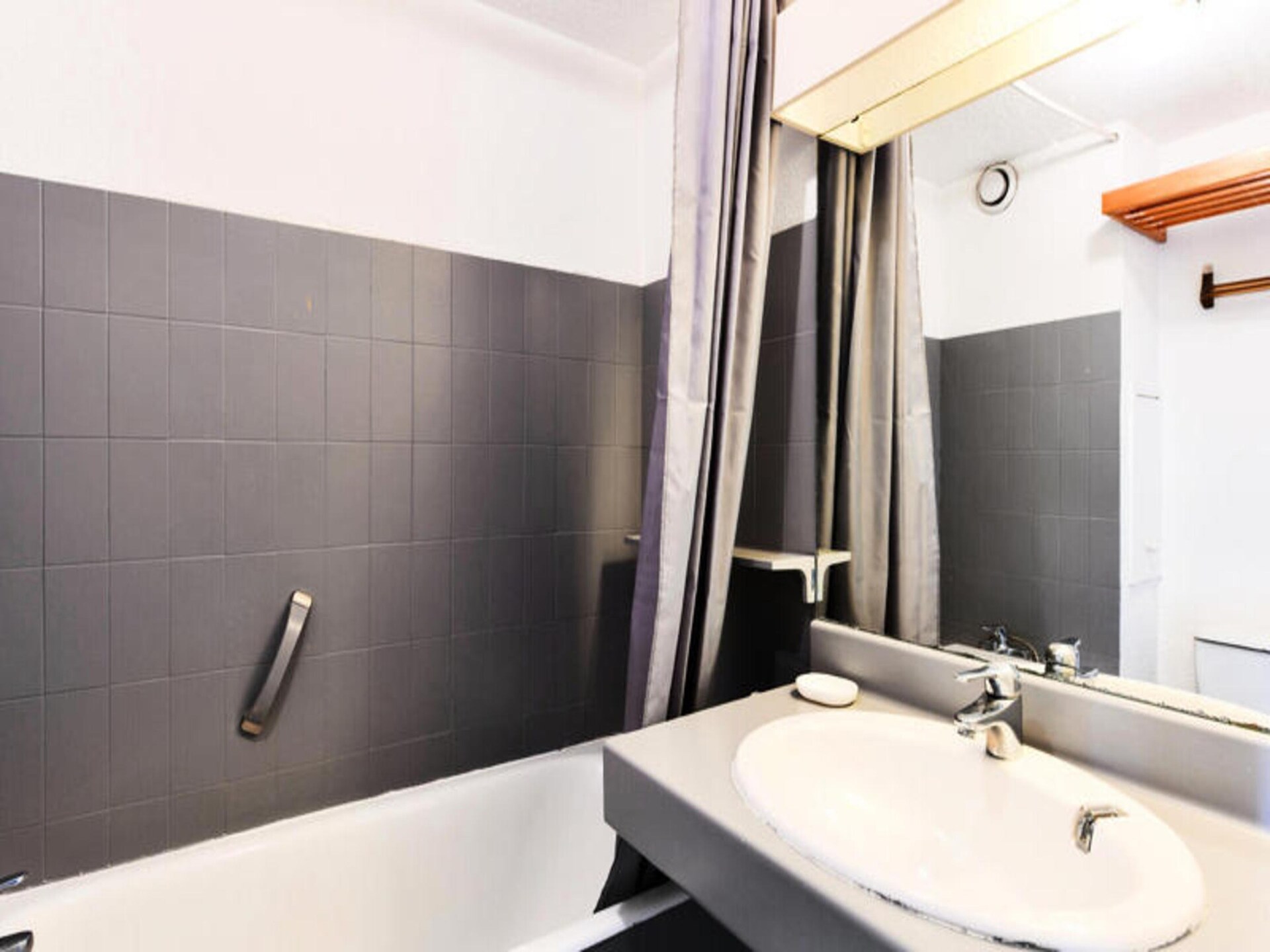 Duplex voor 6 bij het strand van Hyères met zonnig solarium - foto 14