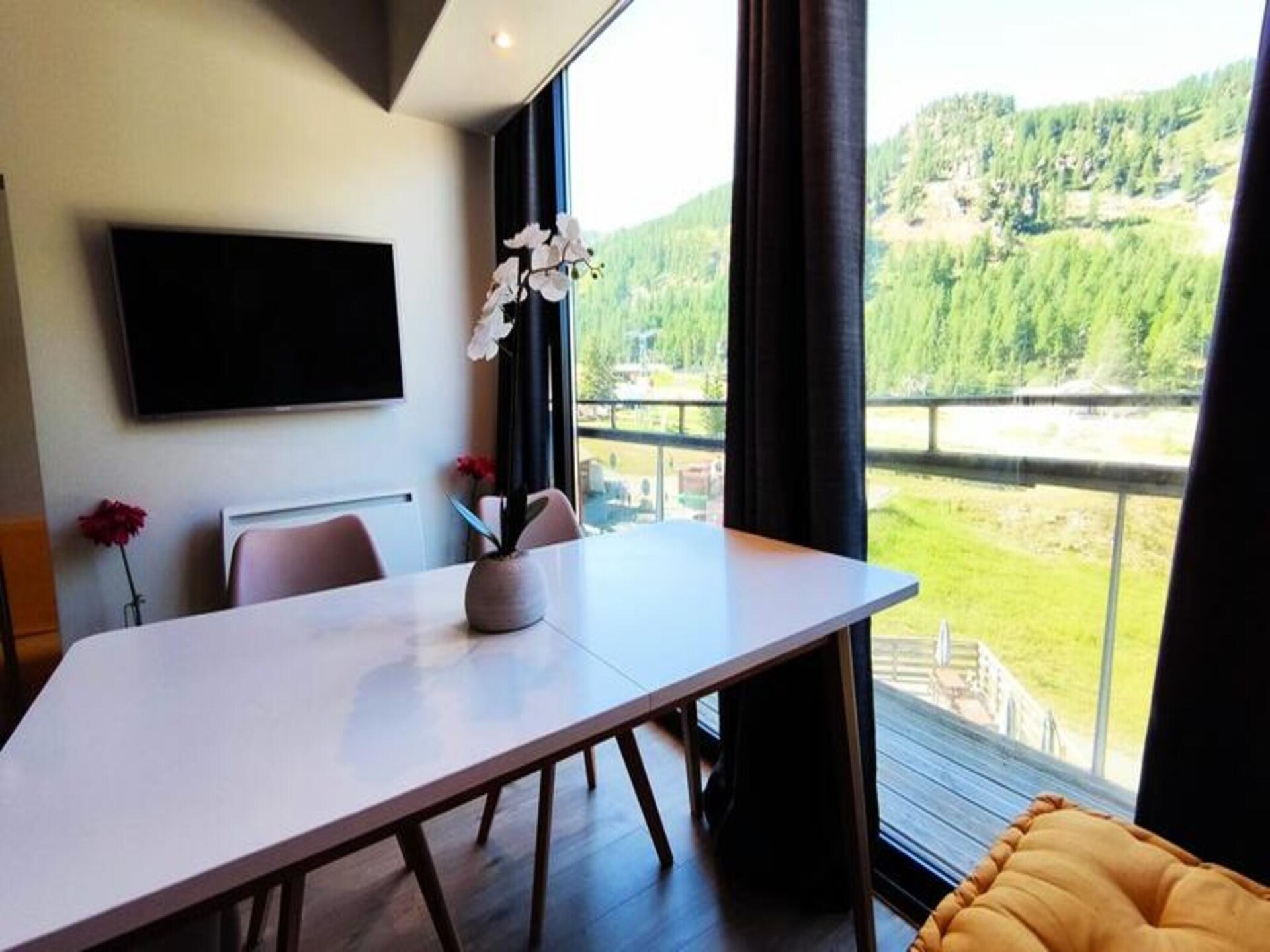 Gerenoveerd appartement aan de piste in Isola met ruim balkon - foto 18