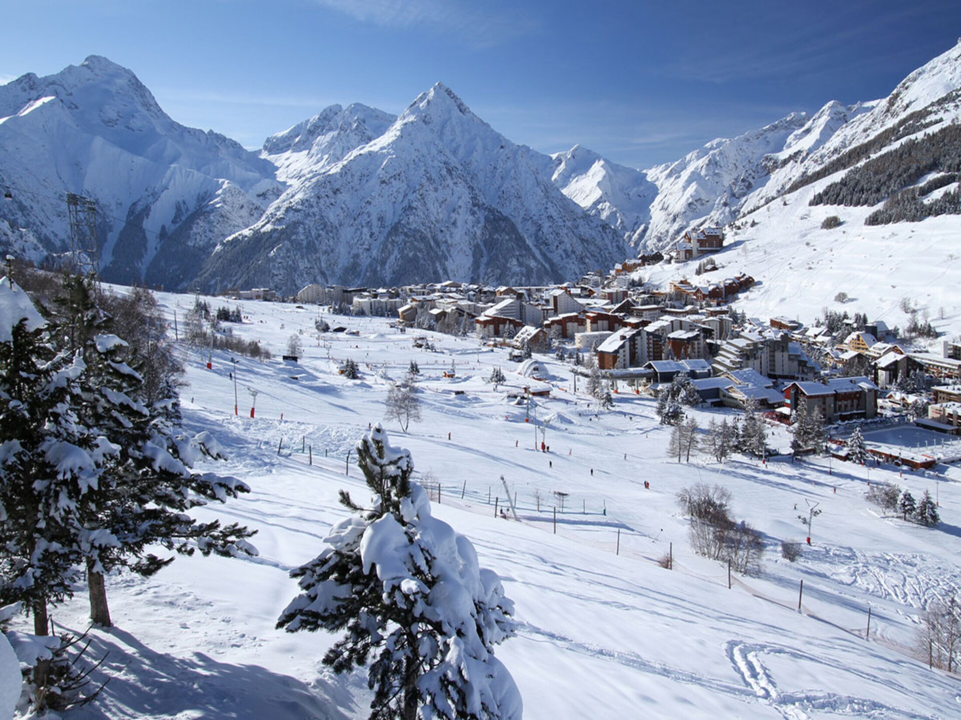 Ruim 8-persoons appartement aan de piste in Les Deux Alpes met jacuzzi - foto 18