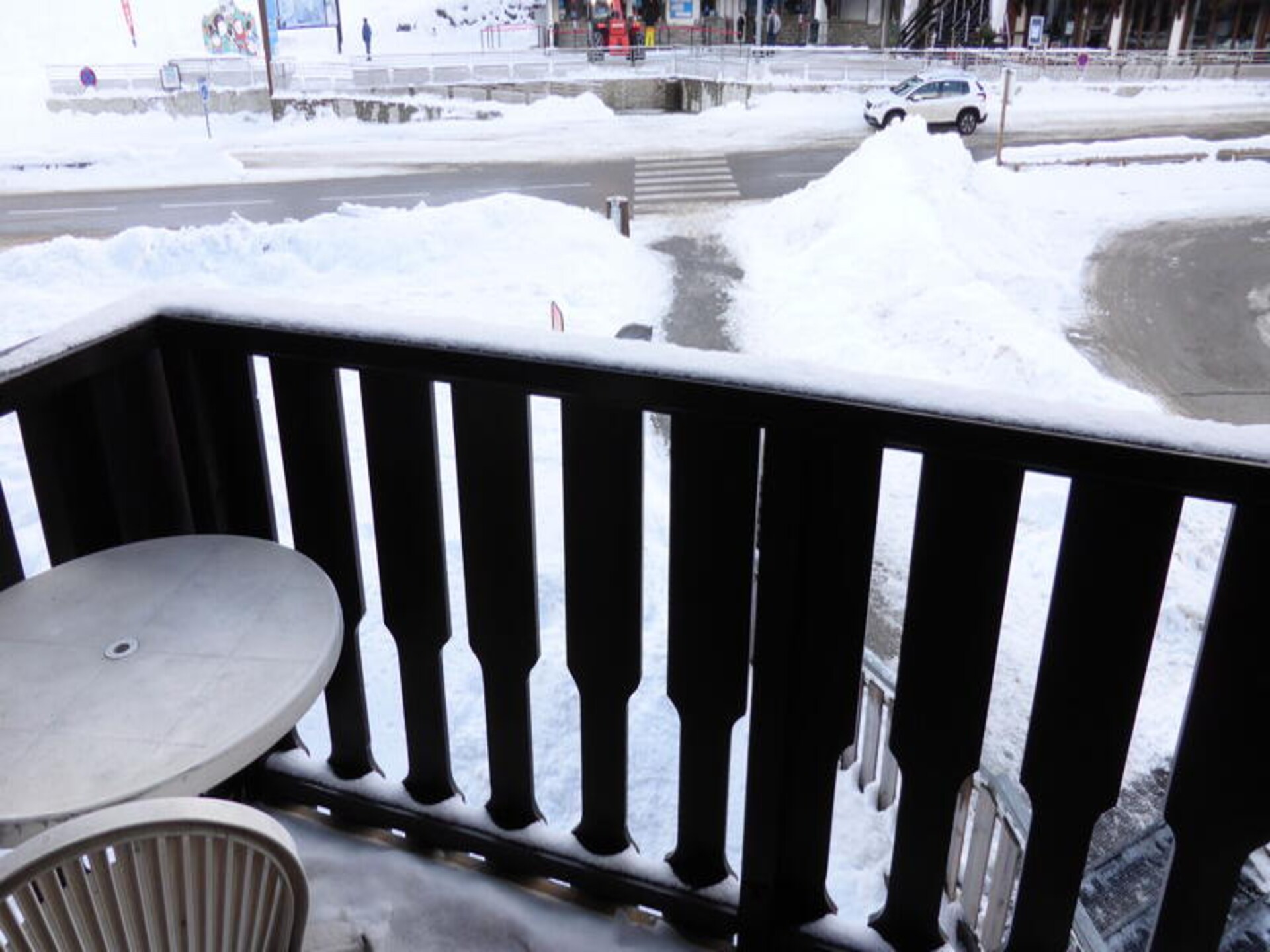 Ruim 8-persoons appartement met balkon direct aan de piste in Les Contamines - foto 13