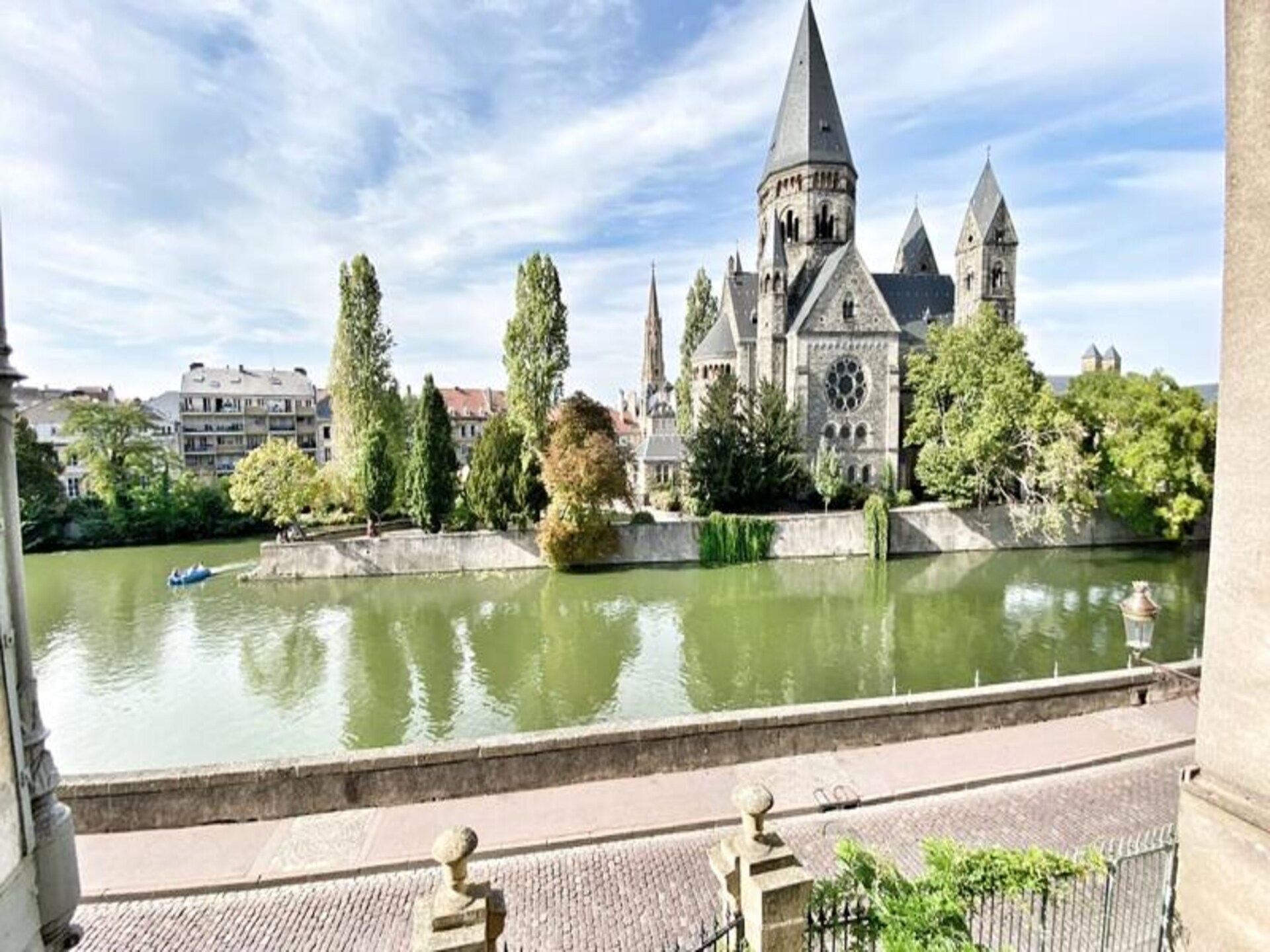Au Fil De L'eau: Romantisch appartement met uitzicht op de Tempel Neuf in Metz - foto 18