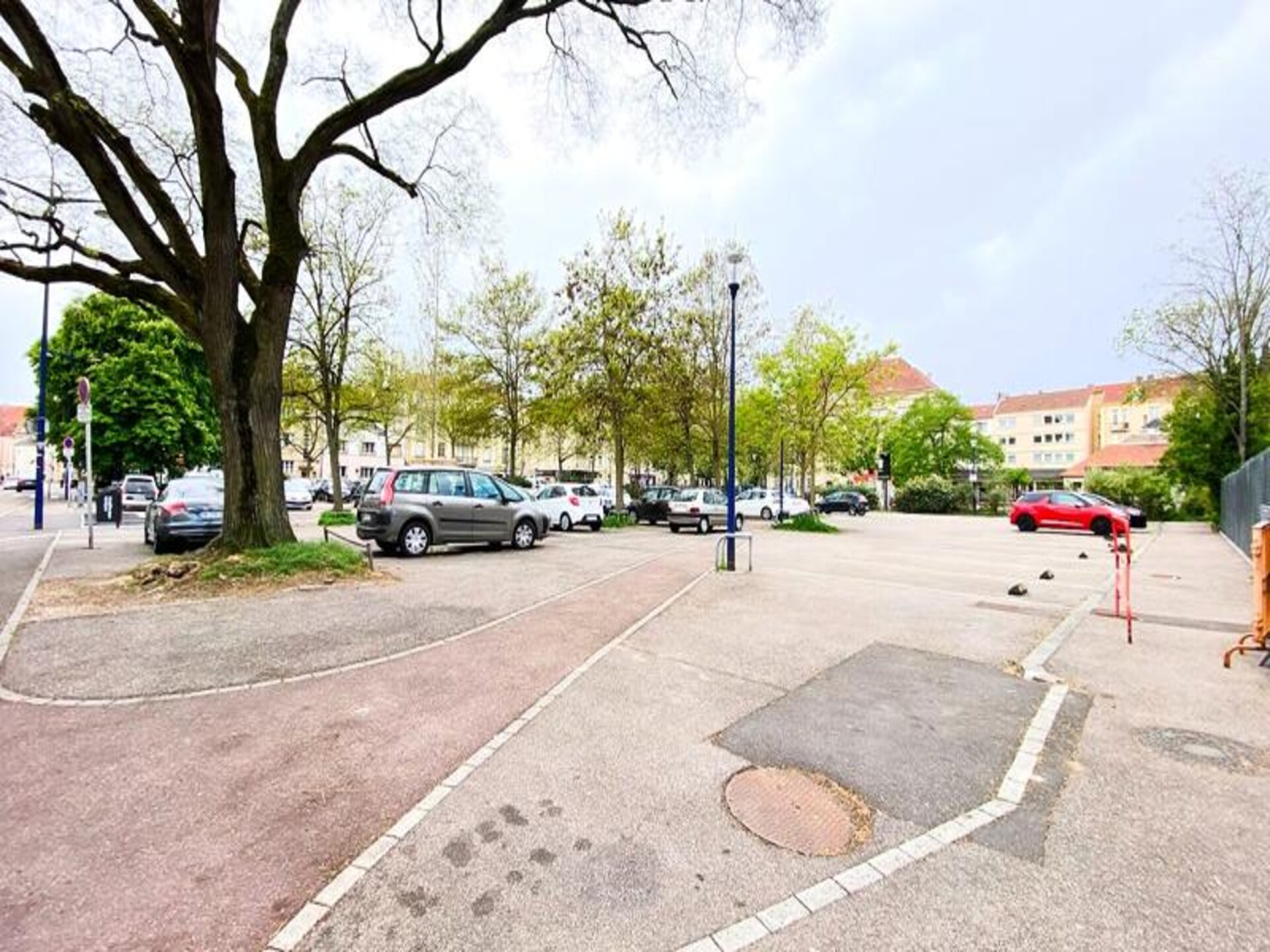 Lichte studio met privéterras en tuin in het hart van La Roche-Posay - foto 21