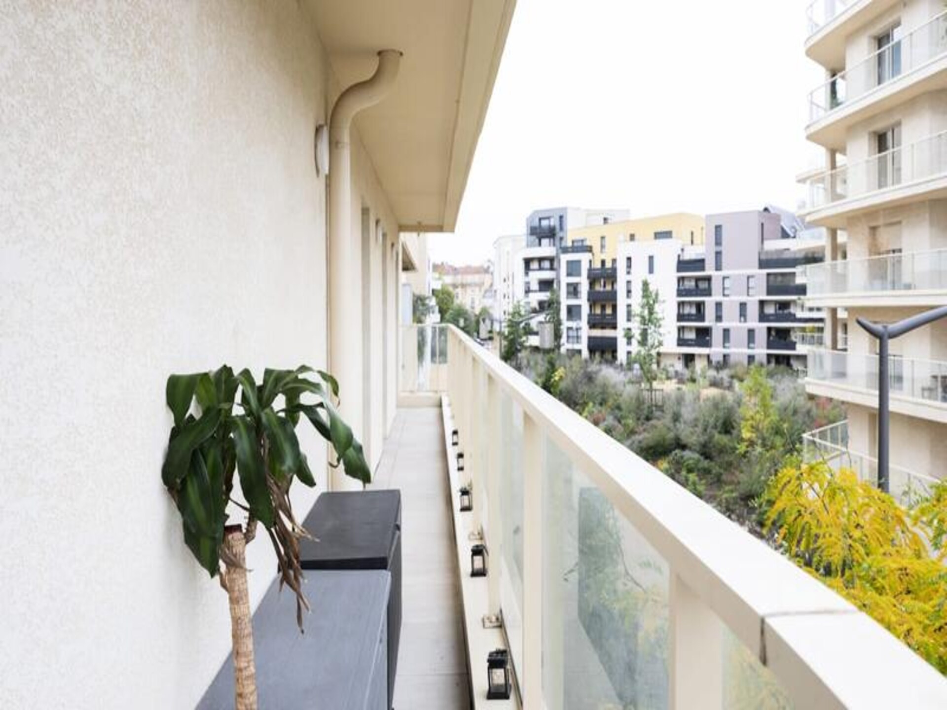 Licht appartement met terras in het hart van Metz, vlakbij het centrum - foto 17