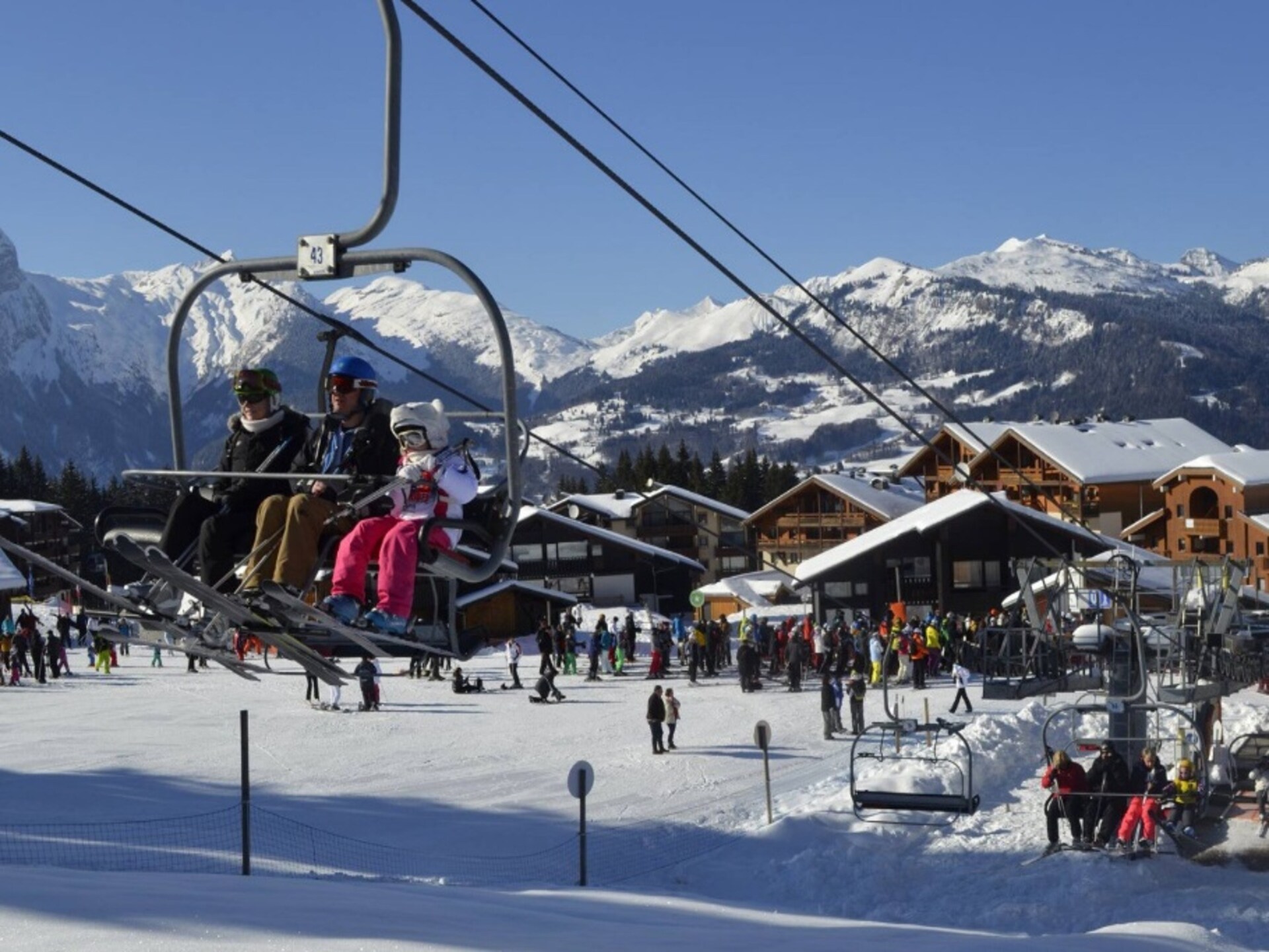Appartement 7p aan de piste in Morillon 1100 met balkon en bergzicht - foto 3