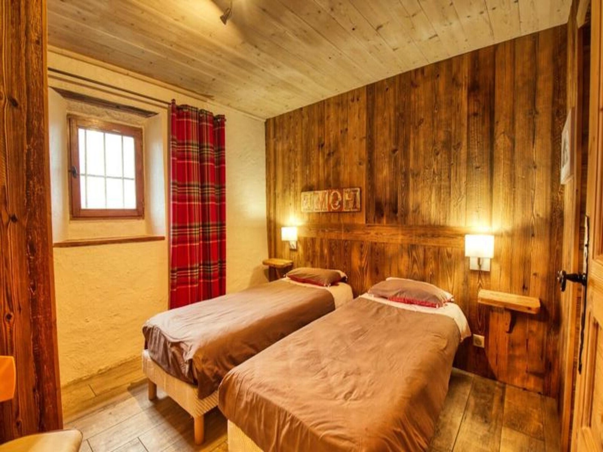 Charmant appartement in gerenoveerde boerderij bij Morillon, 8 pers. - foto 1